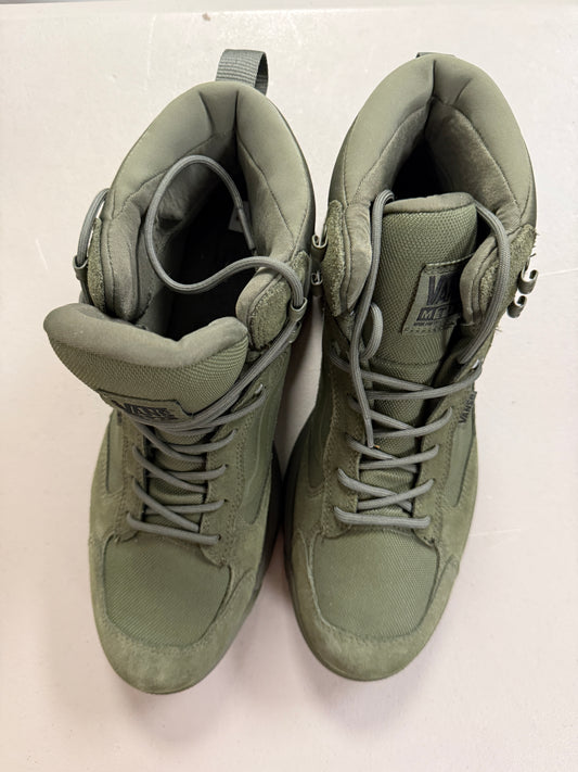 VANS Mens Size 11.5 MTE Gore Tex Green Boots Waterproof