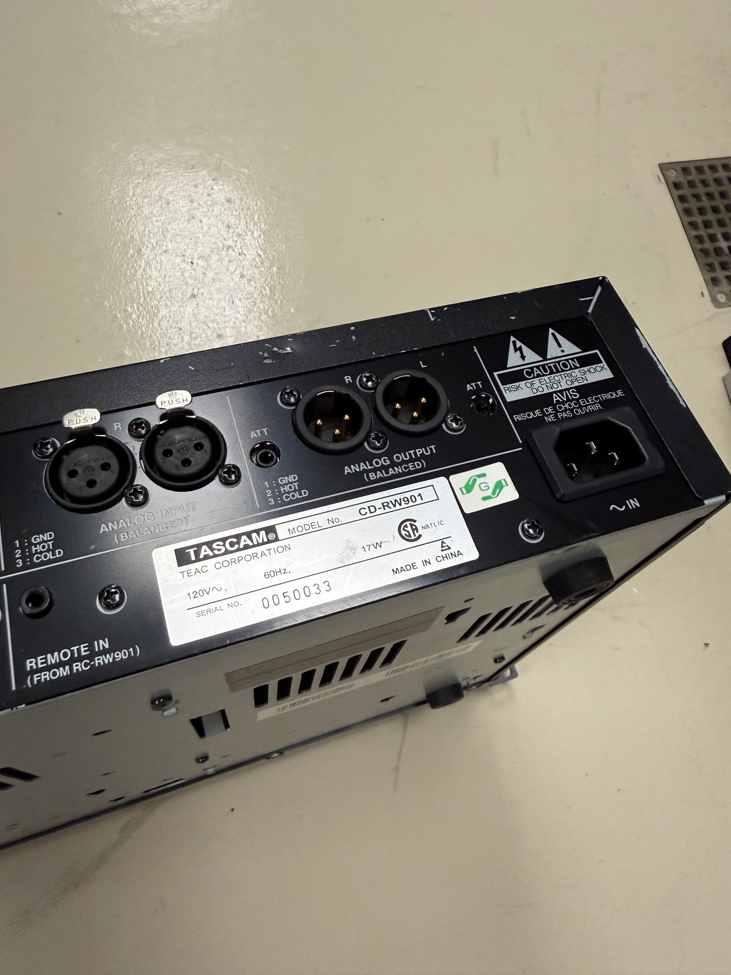 Tascam CD-RW901 Professional CD Recorder Player Rackmount Tested