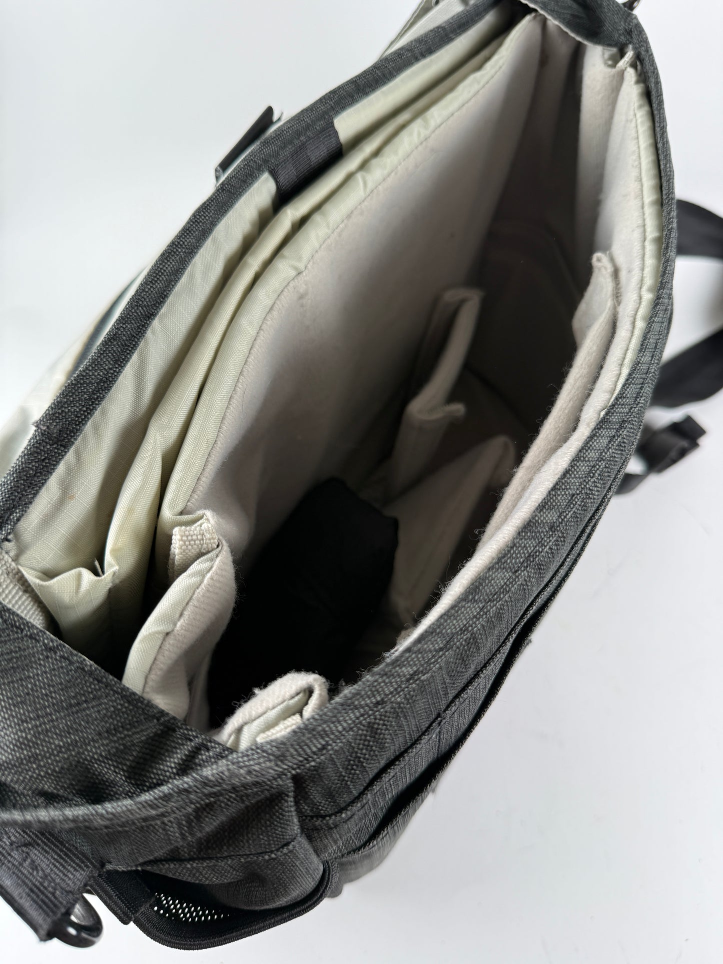 Tenba Messenger DNA 13 Camera Bag - Graphite