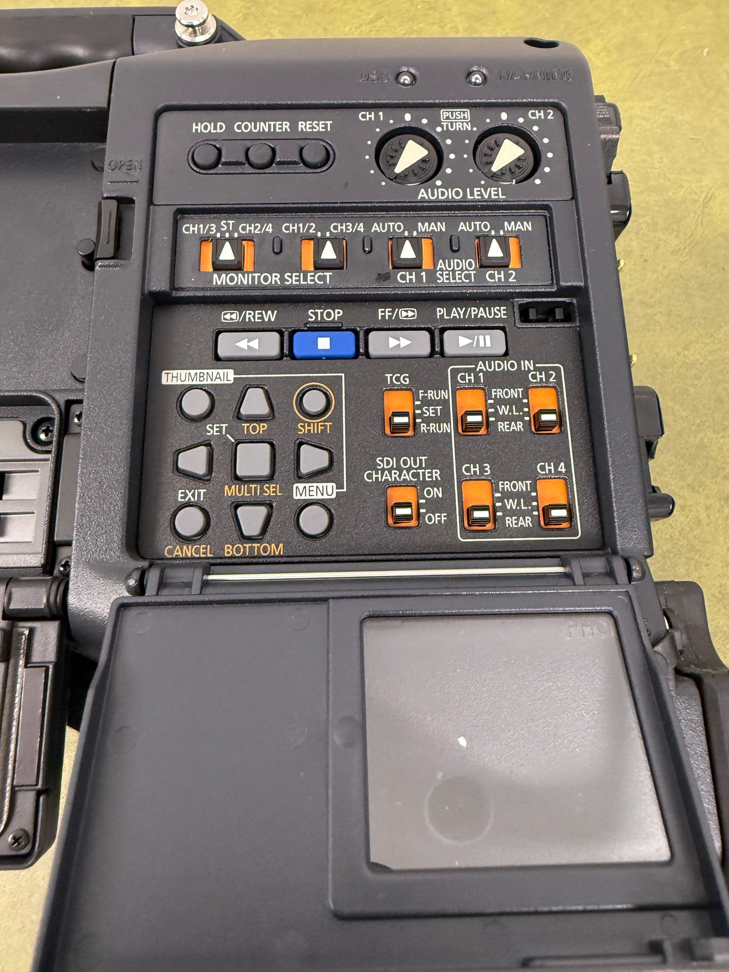 Panasonic AG-HPX370P P2 Camcorder with Fujinon T17X4.5BRM-L14 f1.6/5-77mm Lens