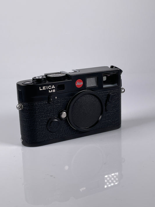 Leica M6 TTL 0.72 35mm rangefinder film camera black