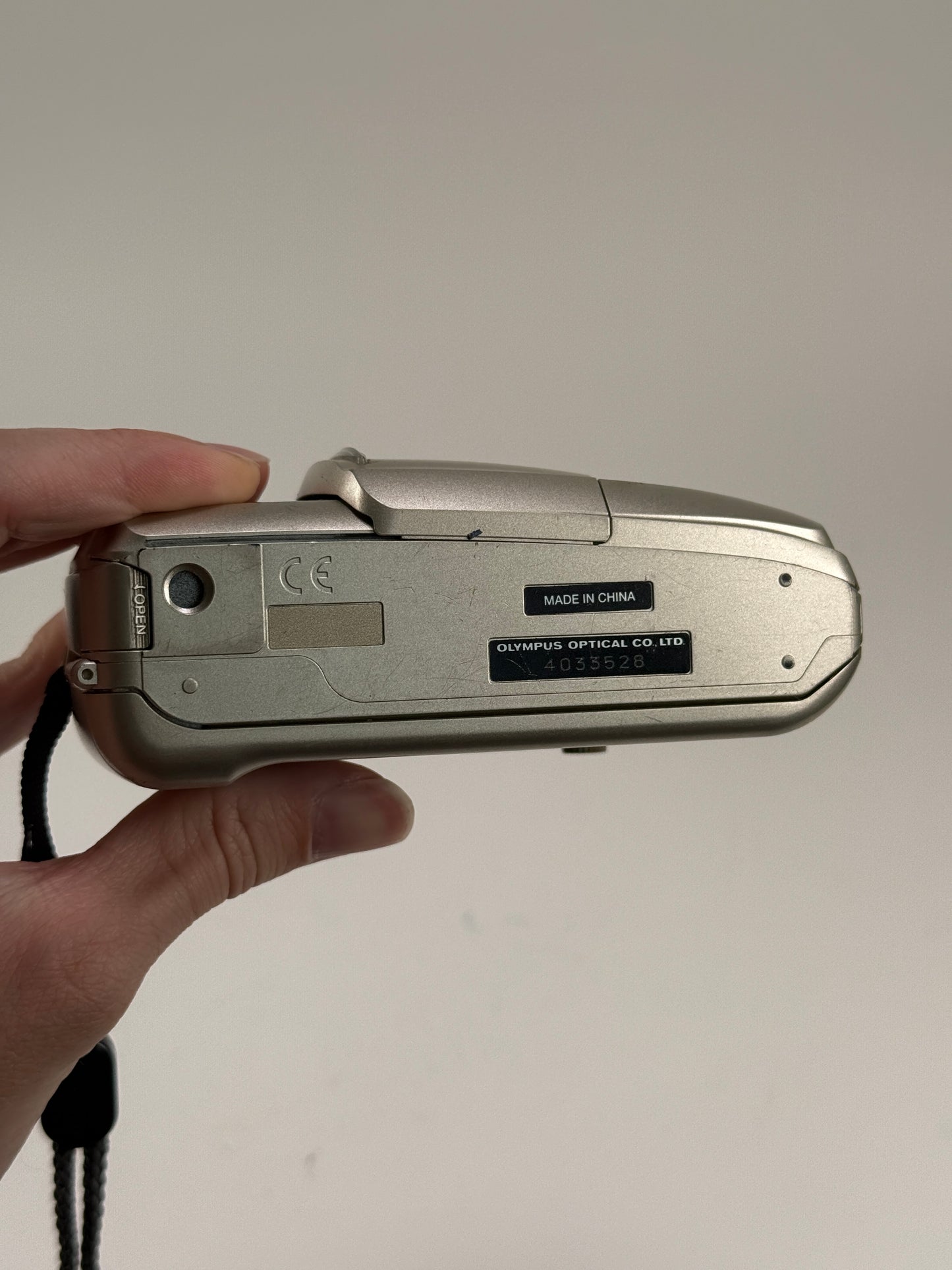 Olympus Stylus 100 WIDE All Weather 28-100mm Lens 35mm film Camera