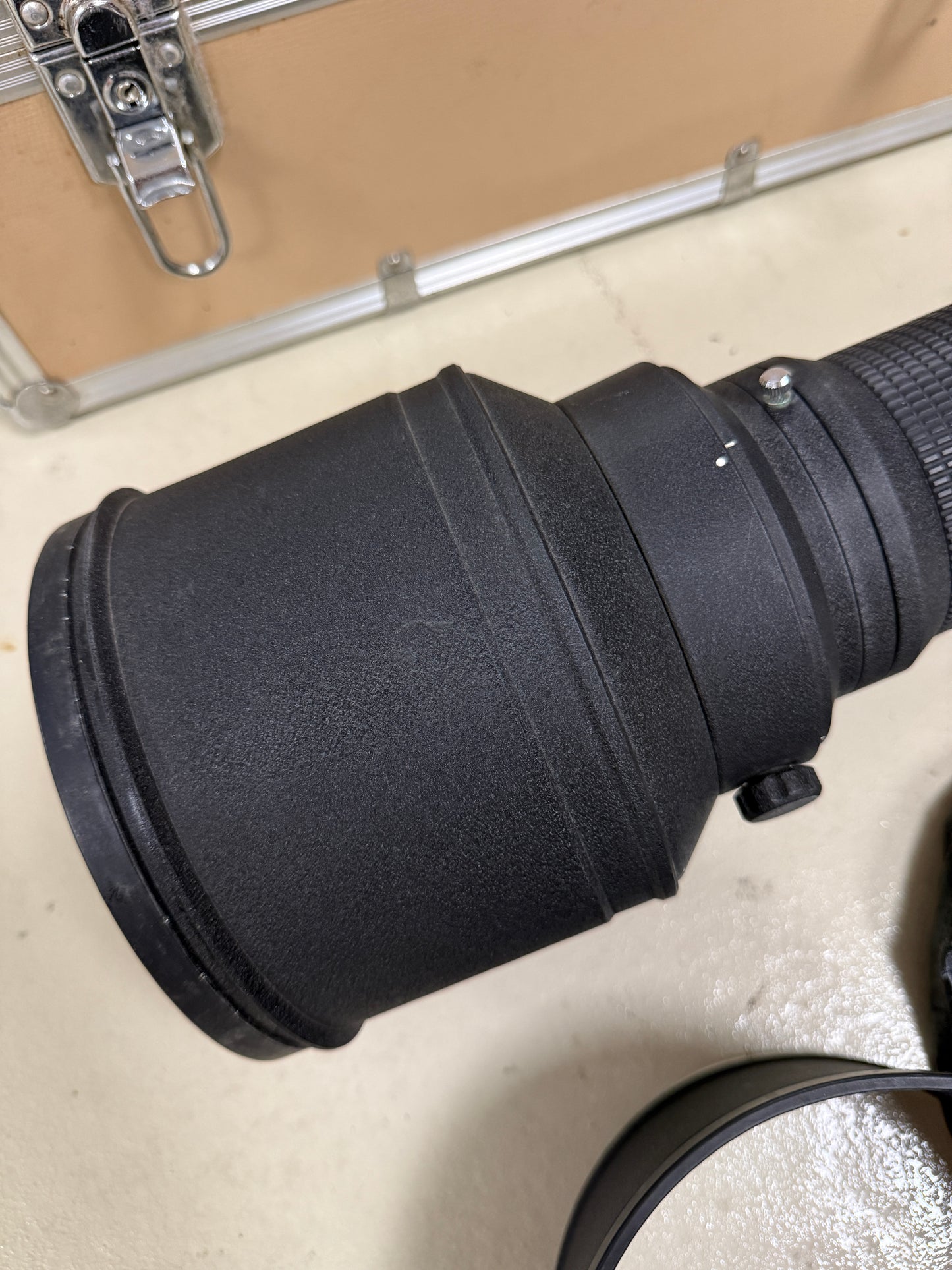 Nikon Nikkor ED 600mm f4 AIS Manual Focus Lens with Built-In Hood (Copy)