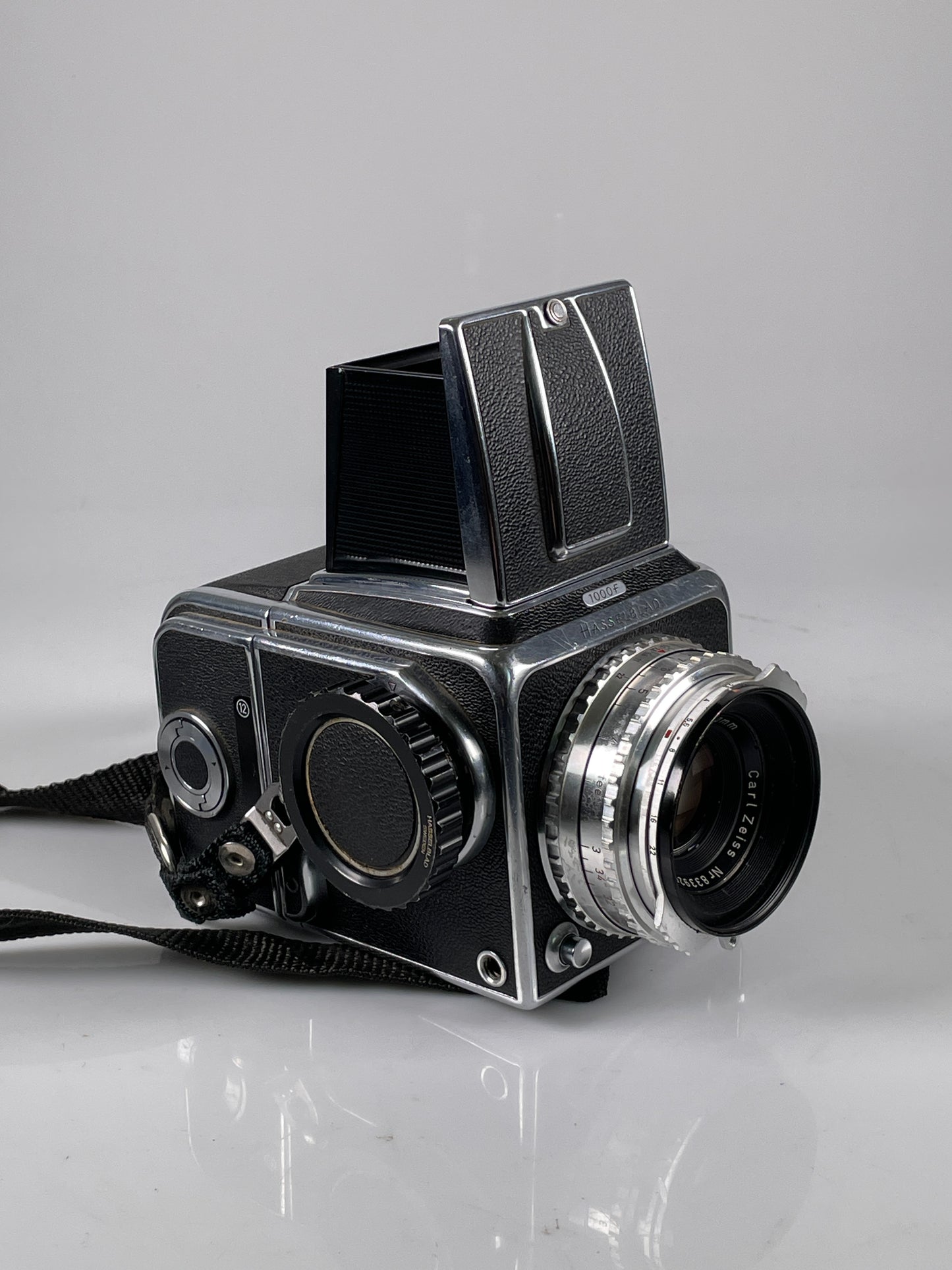 Hasselblad 1000F Camera + Carl Zeiss Tessar 80mm f2.8 Lens with 120 Film Back