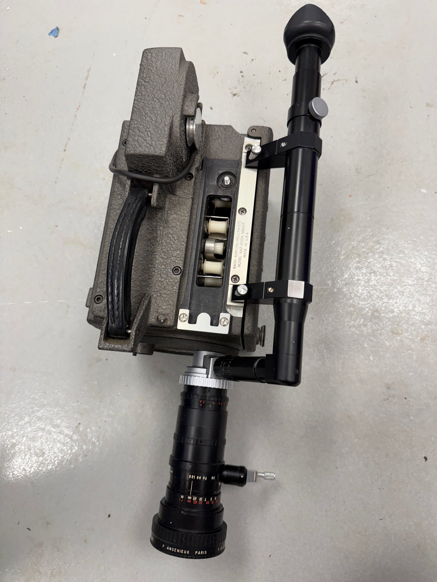 BACH Auricon Pro-600 16mm Cinema Sound Camera w/ angenieux 12-120mm lens
