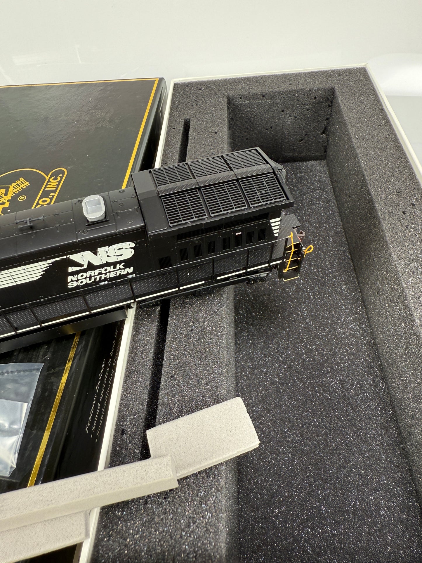 ATLAS HO 9633 MASTER GOLD Norfolk Southern Horsehead 8742 Dash 8-40C SOUND locomotive
