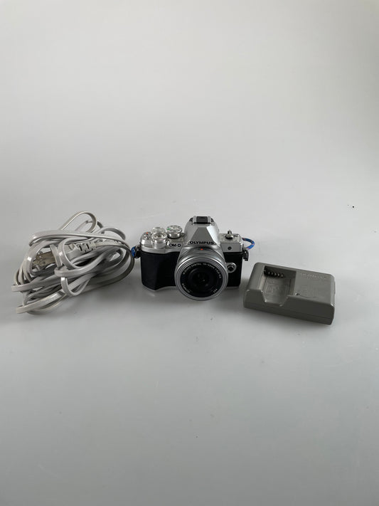 Olympus OM-D E-M10 MARK III S Camera w/ 14-42mm Lens Silver