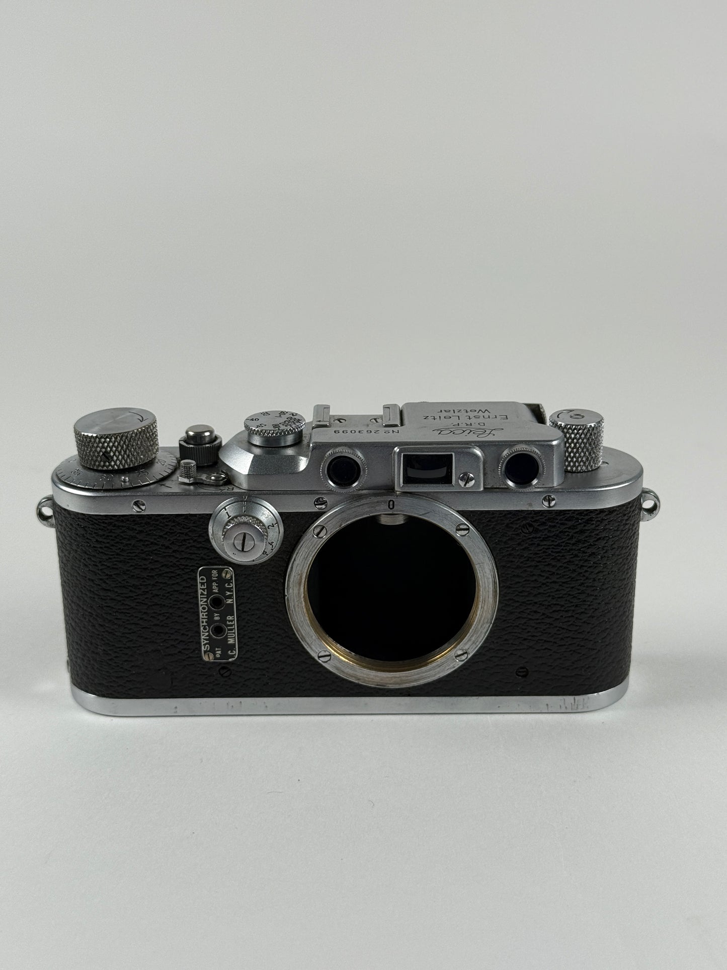 Leica IIIA model G Rangefinder 35mm Film Camera