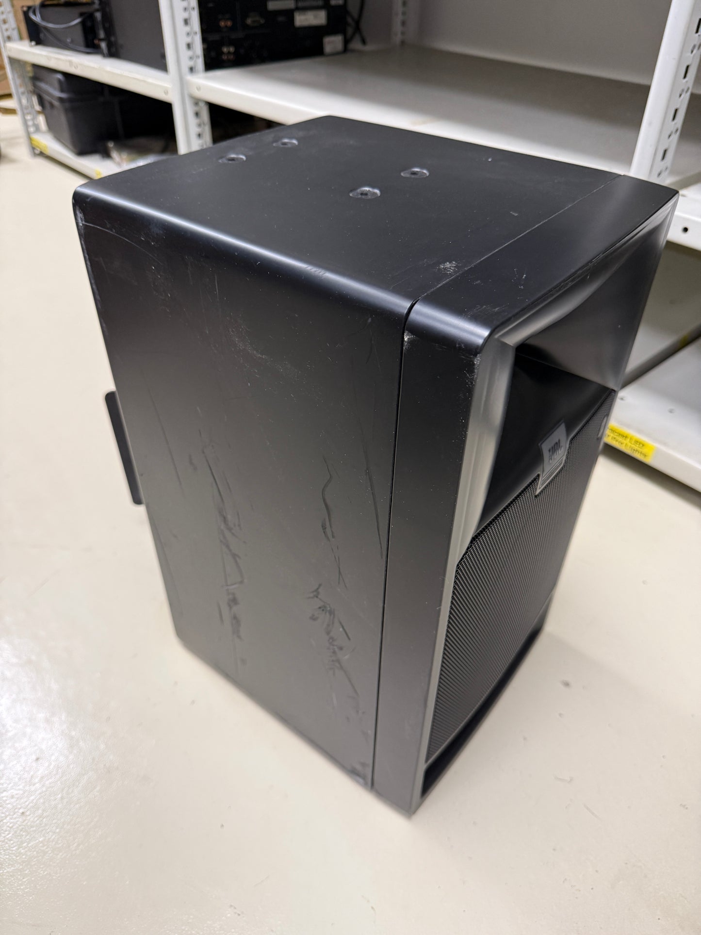 JBL Professional LSR708i 8" Passive, Non-Amplified w/ wall mount