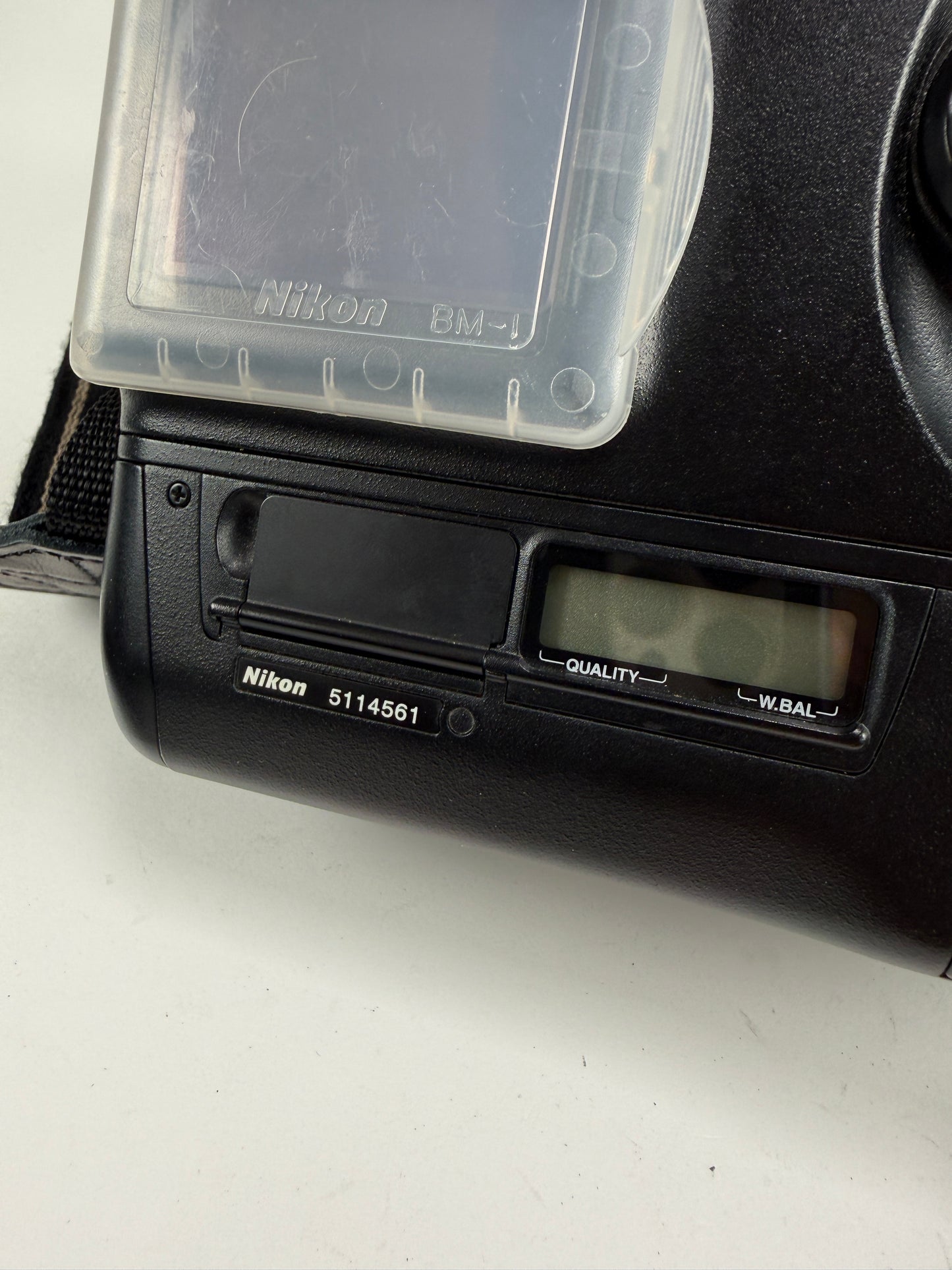 Nikon D1H 2.7MP Digital SLR Camera Body