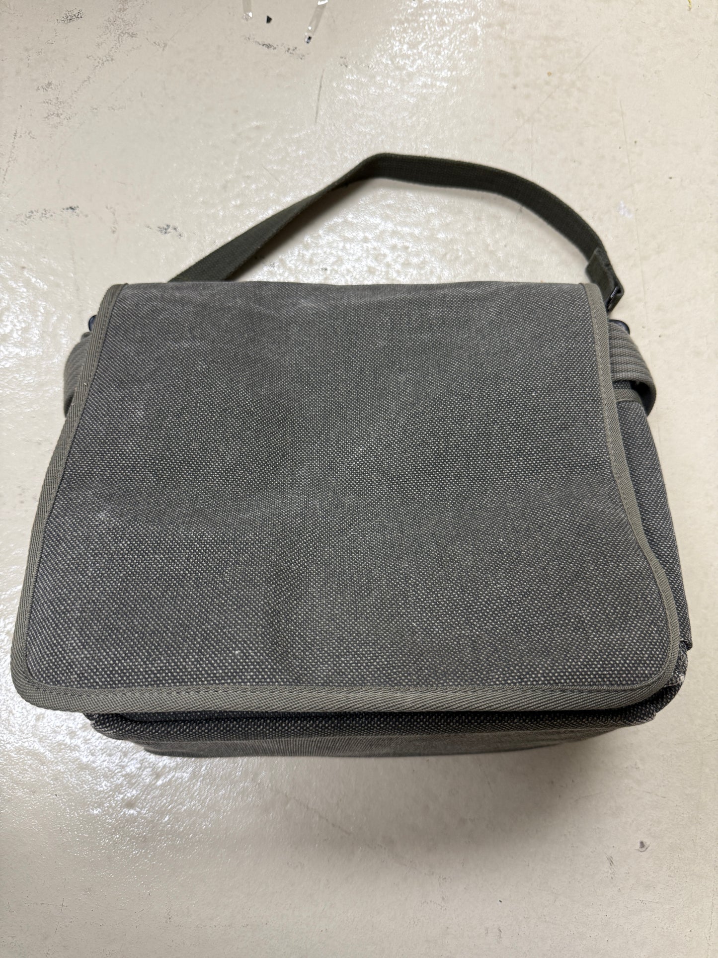 Think Tank Retrospective 10 Shoulder Camera Bag