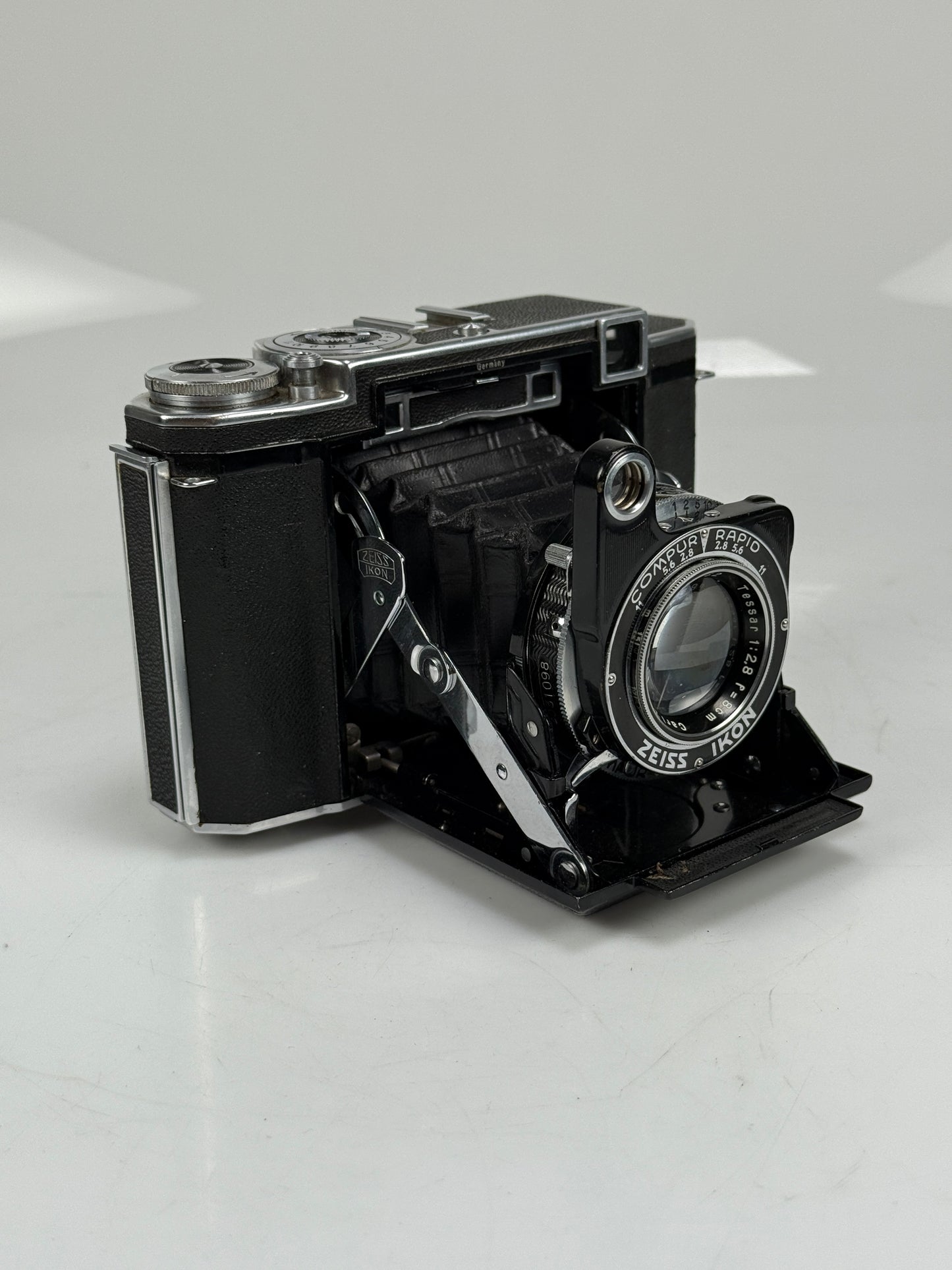 Zeiss Ikon Super Six 530/16 6x6 Medium Format Rangefinder Film Camera