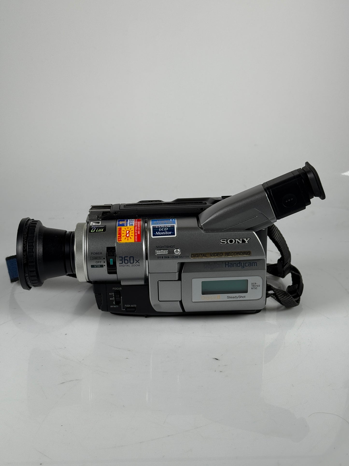 Sony DCR-TRV103 Digital8 8mm Hi8 Video Camcorder