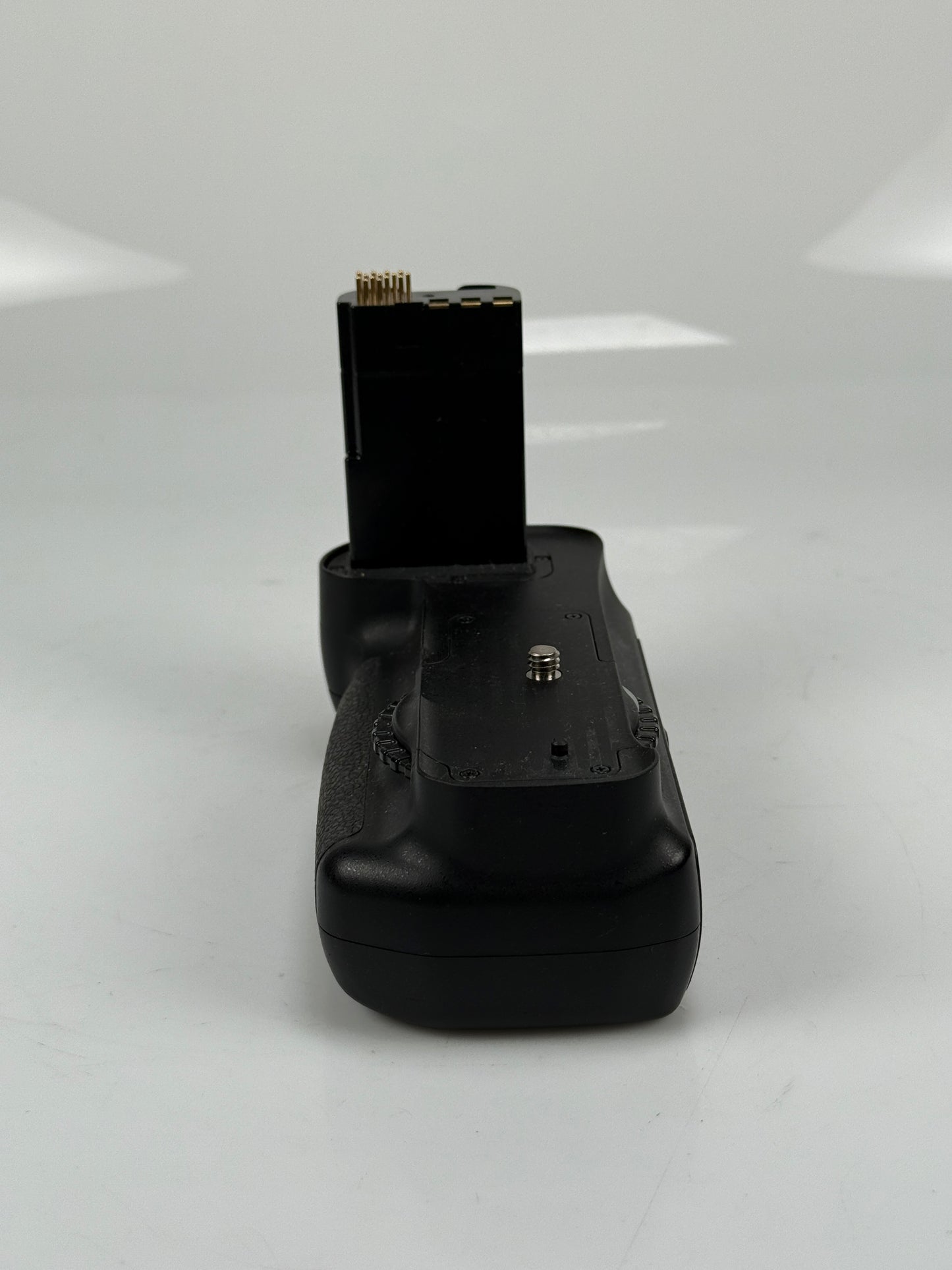 Nikon MB-D200 Battery Grip for D200 or Fuji FujiFilm Finepix S5