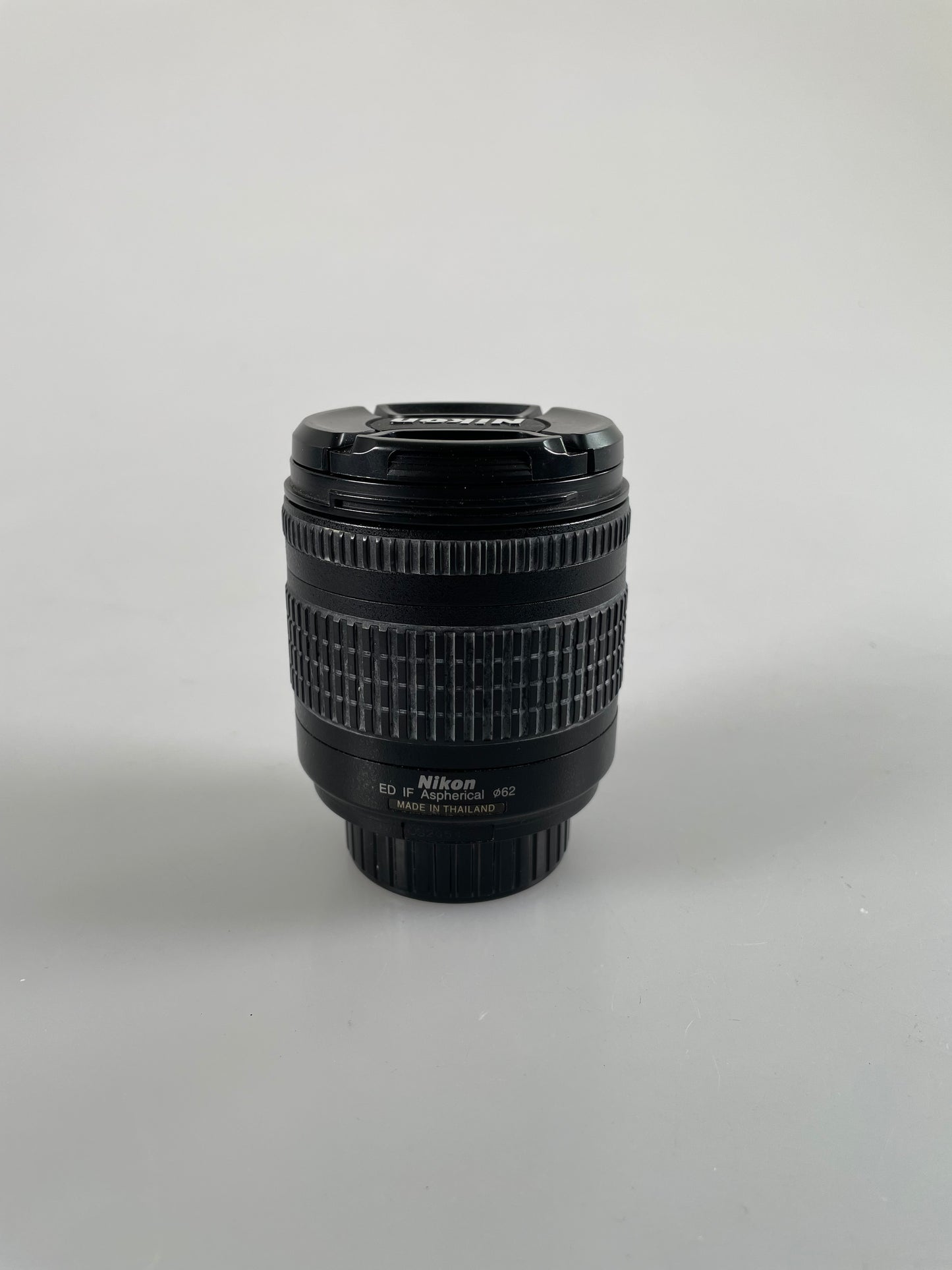 Nikon Zoom AF NIKKOR ED 28-200mm f3.5-5.6G Lens