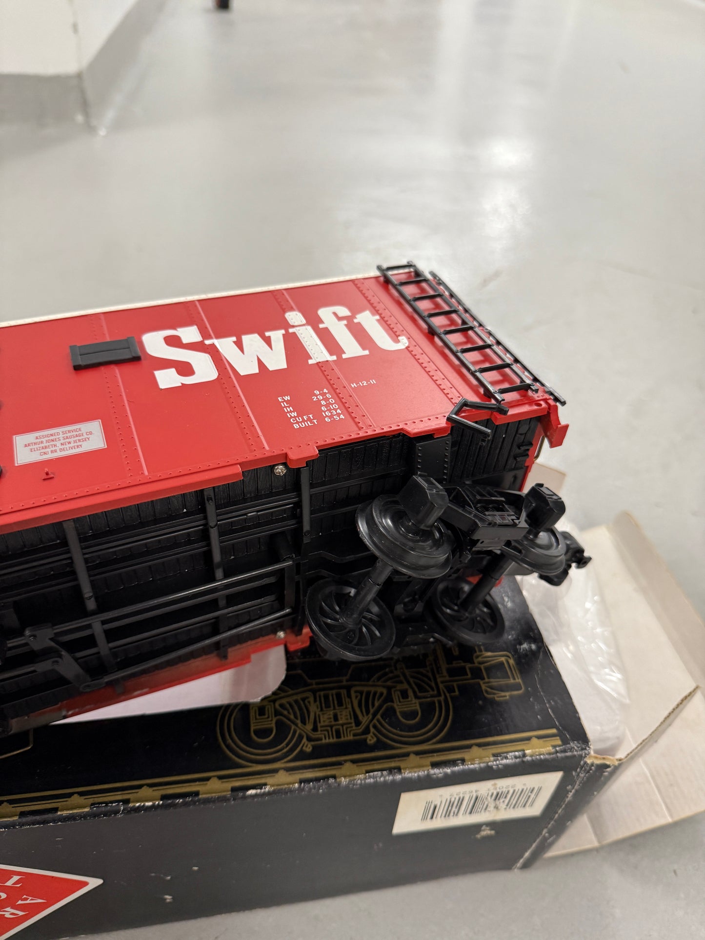 Aristo-Craft 46227 G / Guage 1 Swift Meat Co Steel Reefer Car