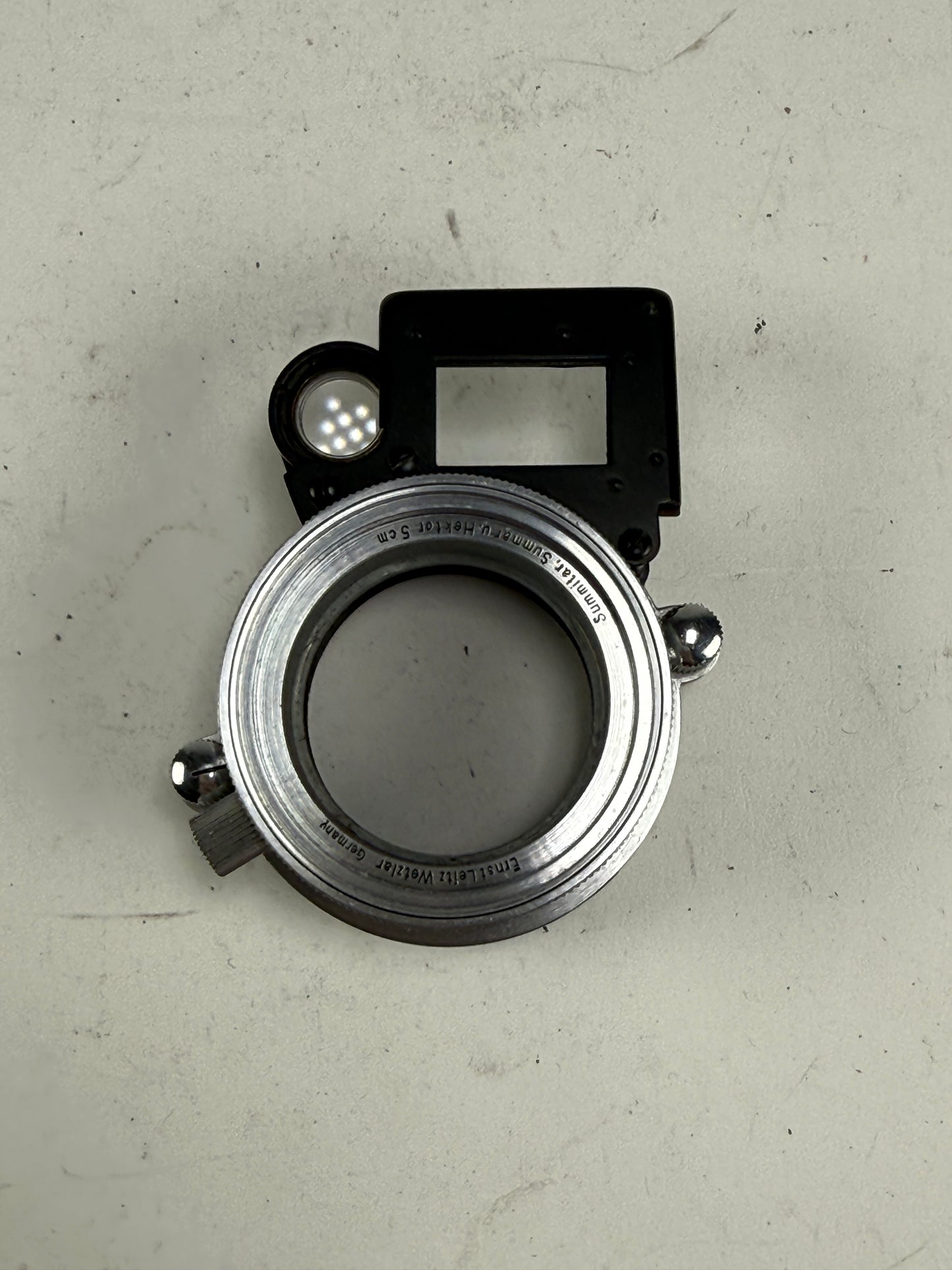 Leitz Leica NOOKY-HESUM Near-focusing Device for 5cm Summitar, Hektor & Summar
