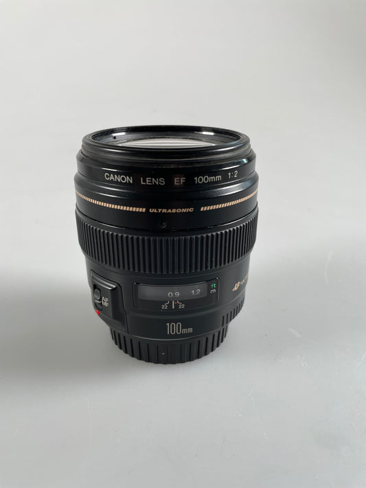 Canon EF 100mm f2 USM Lens
