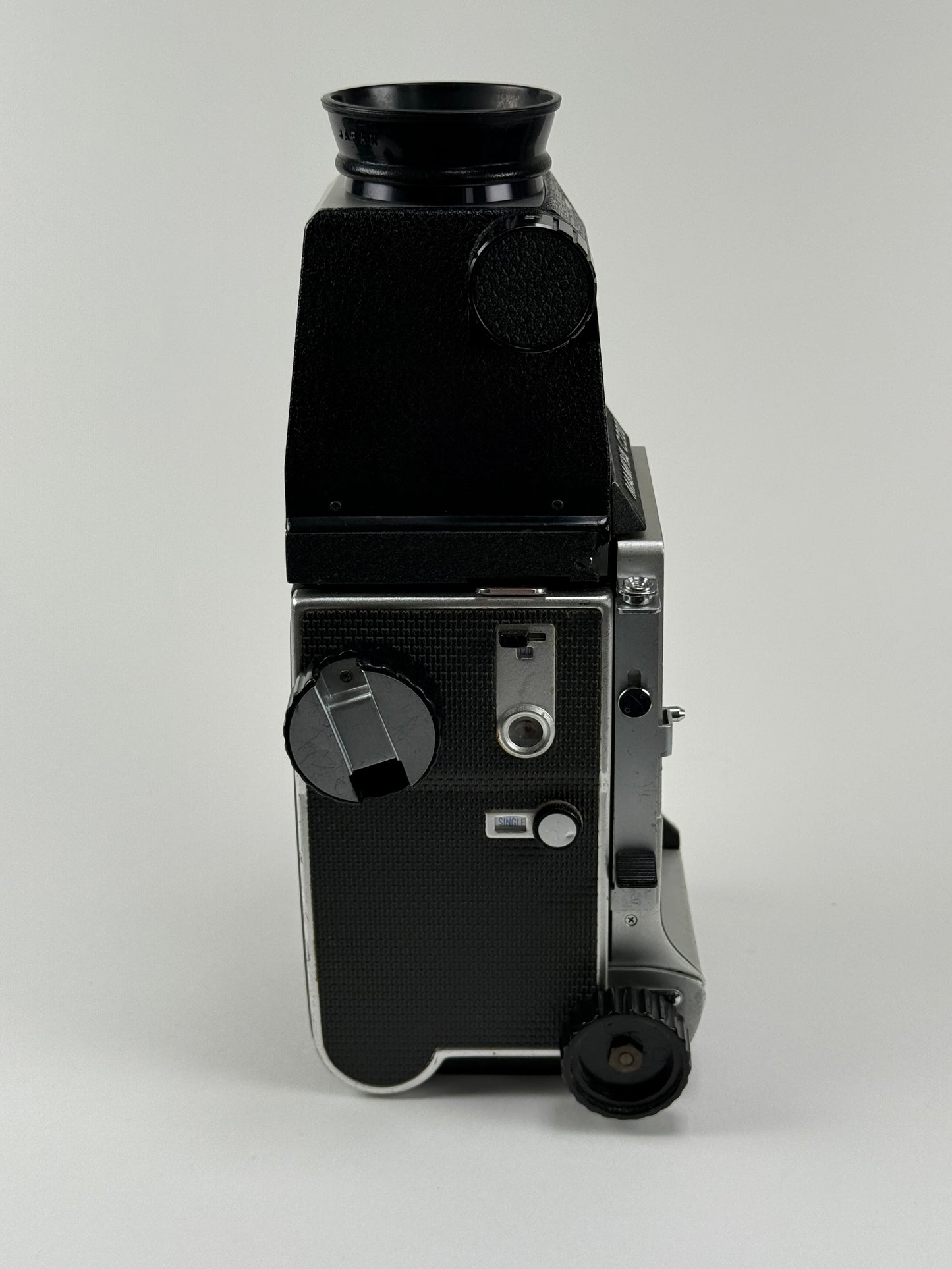 Mamiya C220 Pro TLR medium format Film camera body