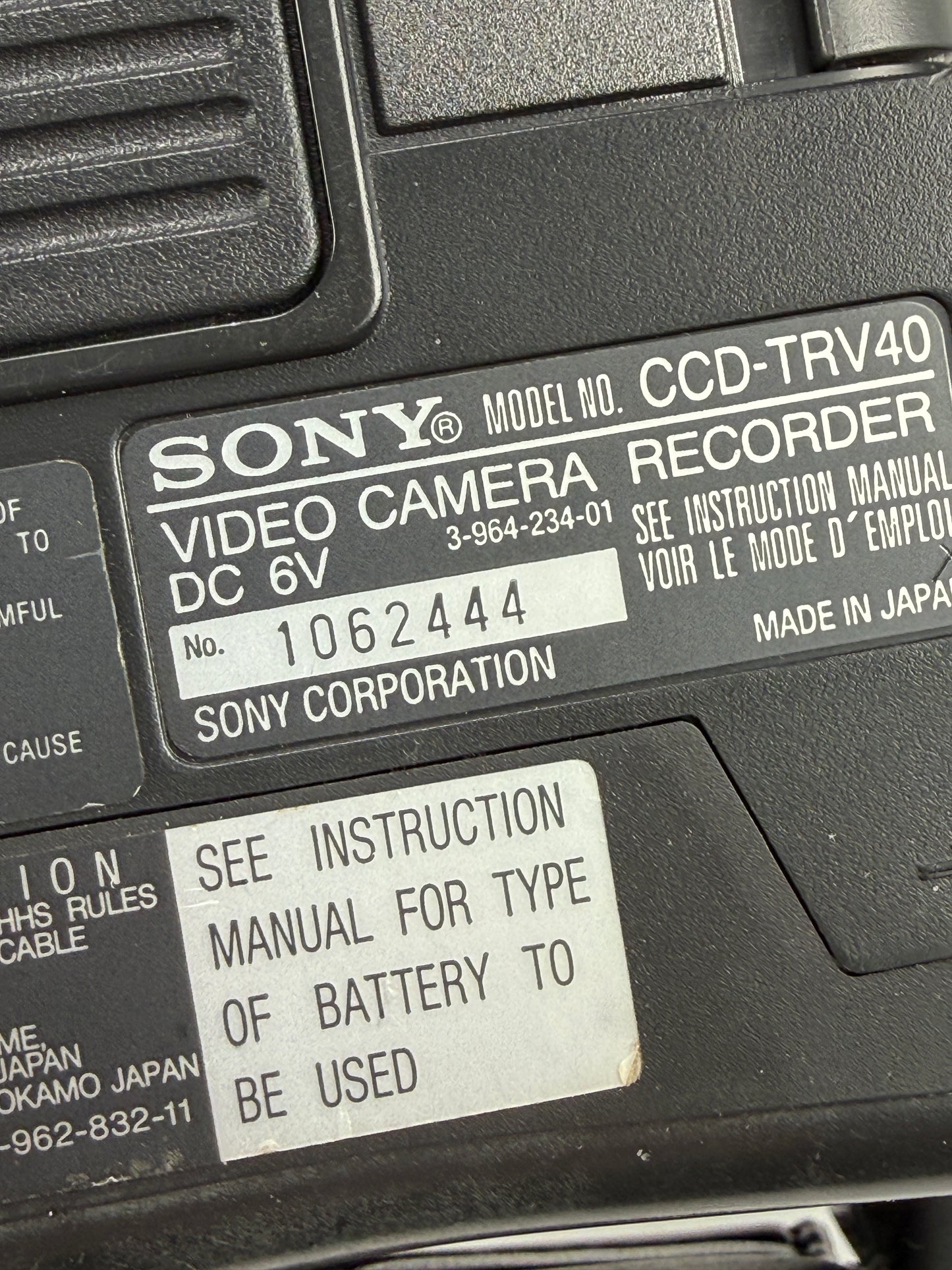 SONY DCR-TRV40 Digital8 Hi8 Video8 Handycam Camcorder