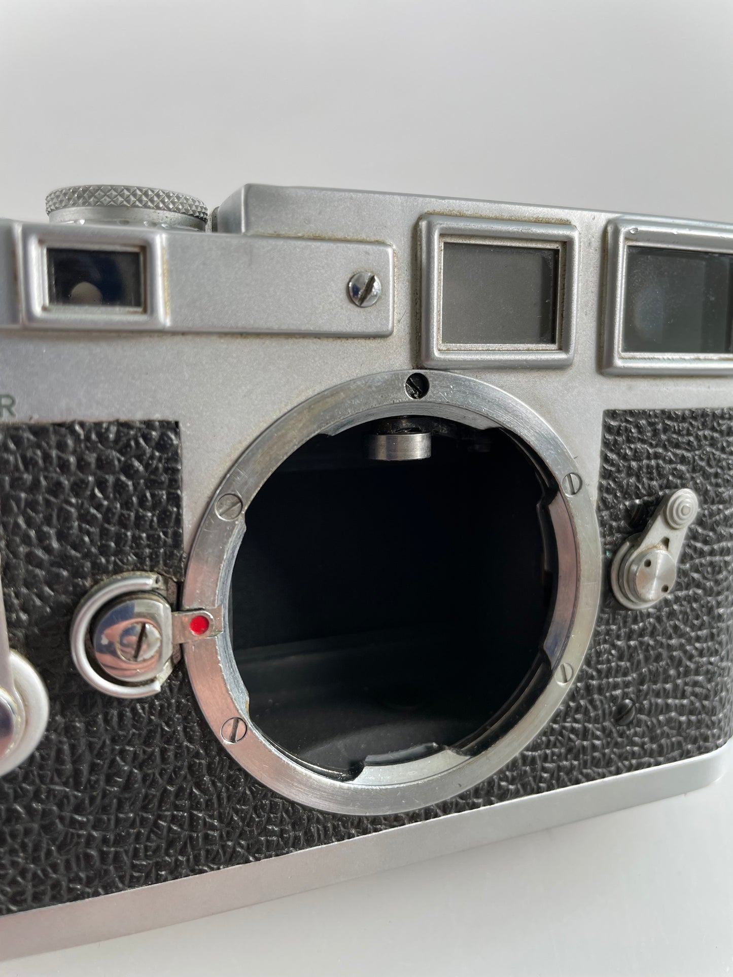 Leica M3 SS Single Stroke Rangefinder 35mm Film Camera Chrome SN:1077XXX