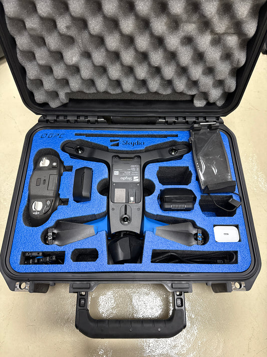 Skydio 2 Drone Bundle SDRC2V1 – 3 Batteries, Controller, Charger, Case, Beacon