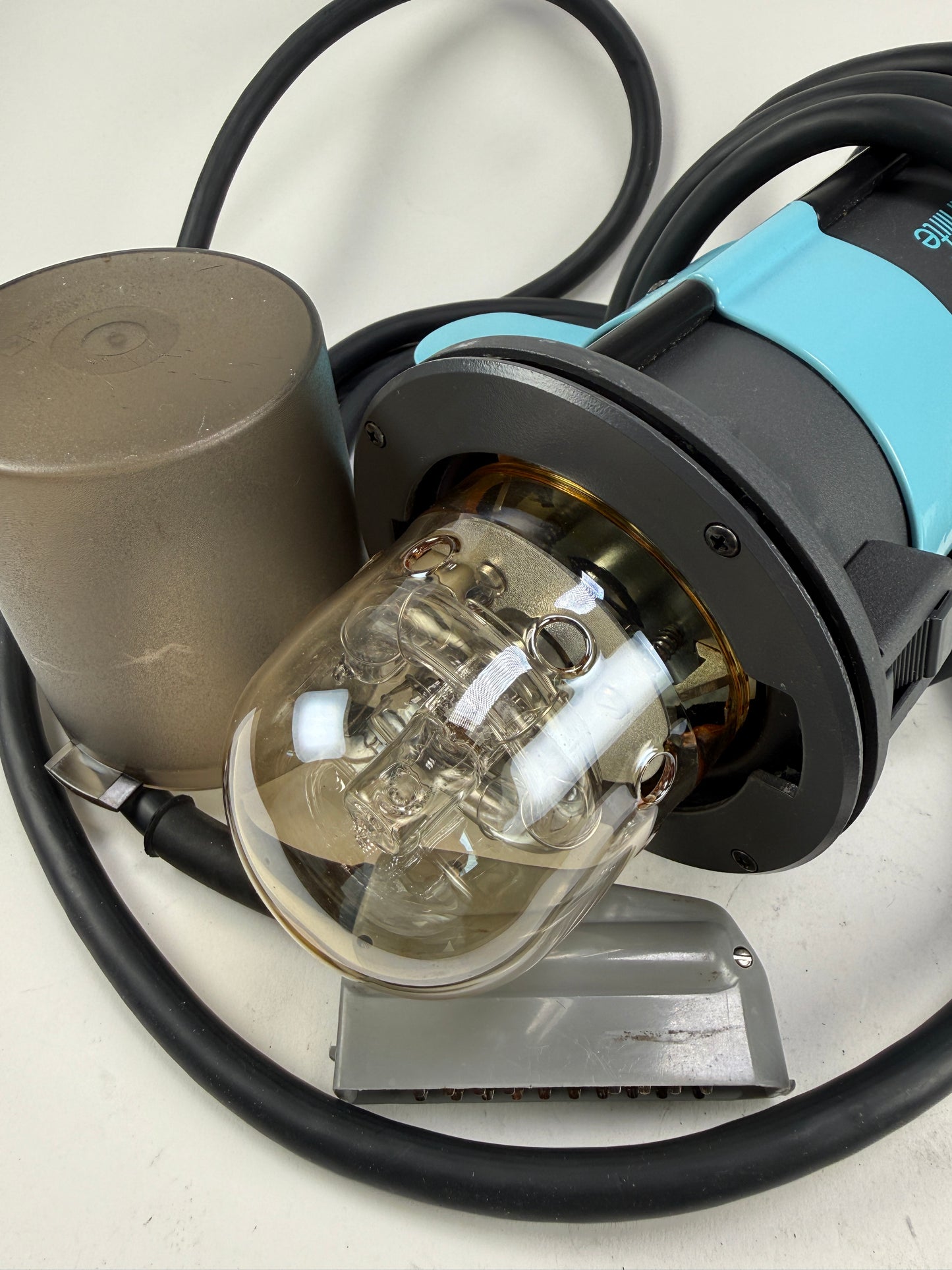 Broncolor unilite Head Lamphead Monolight 32.114.07 3200J