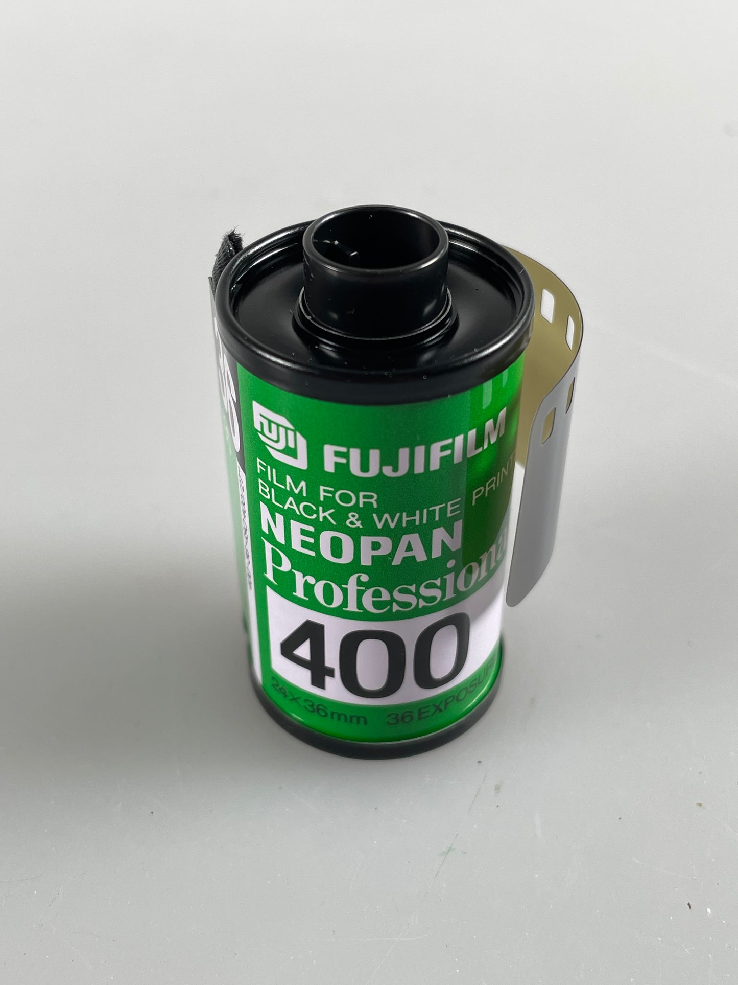 FUJIFILM Neopan 400 35mm Black and White Negative Film (35mm Roll Film, 36 Exposures) 1 roll