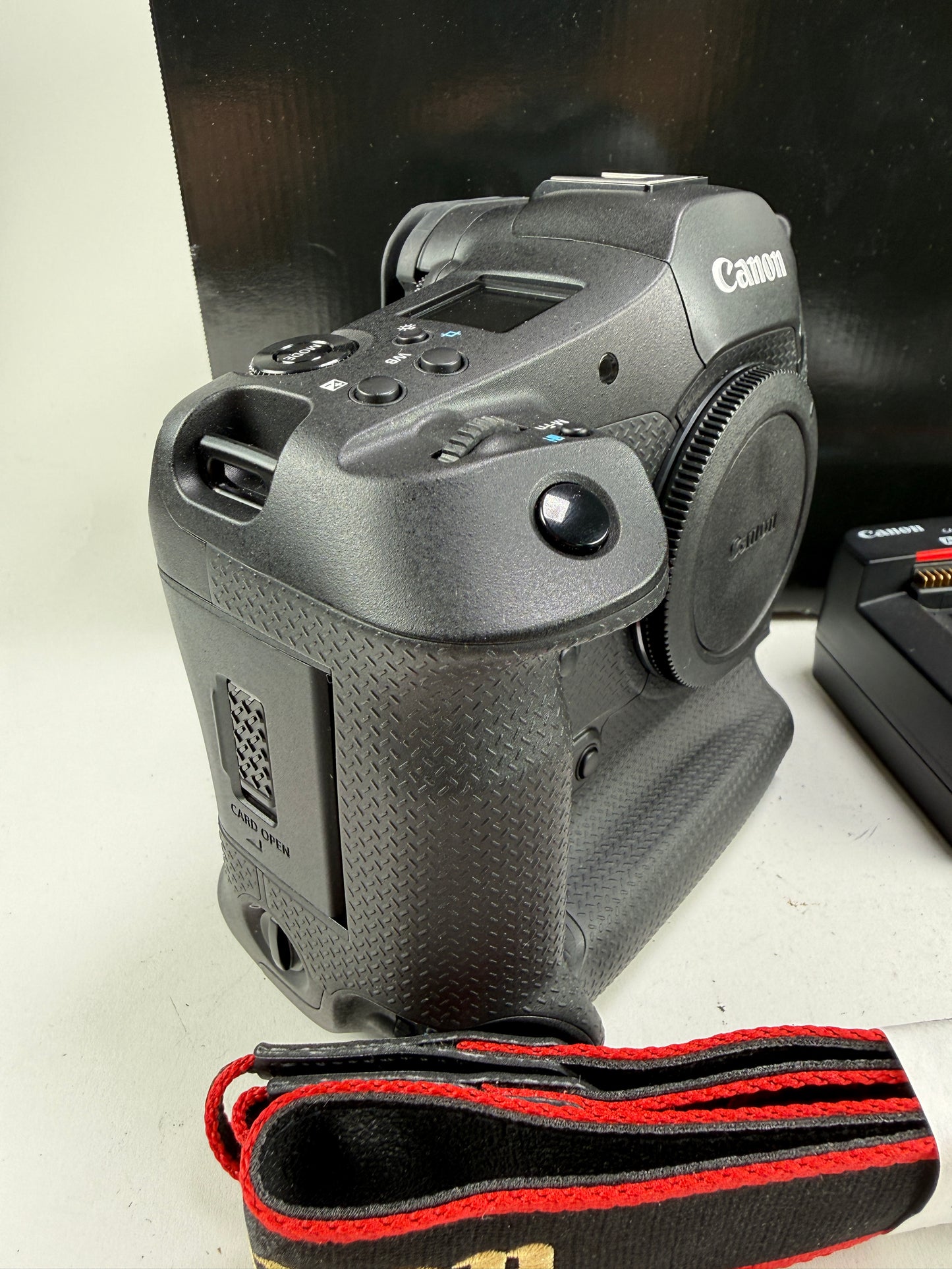Canon EOS R1 Mirrorless Digital Camera (Body Only) 24.2MP Full-Frame, 1K Shutter