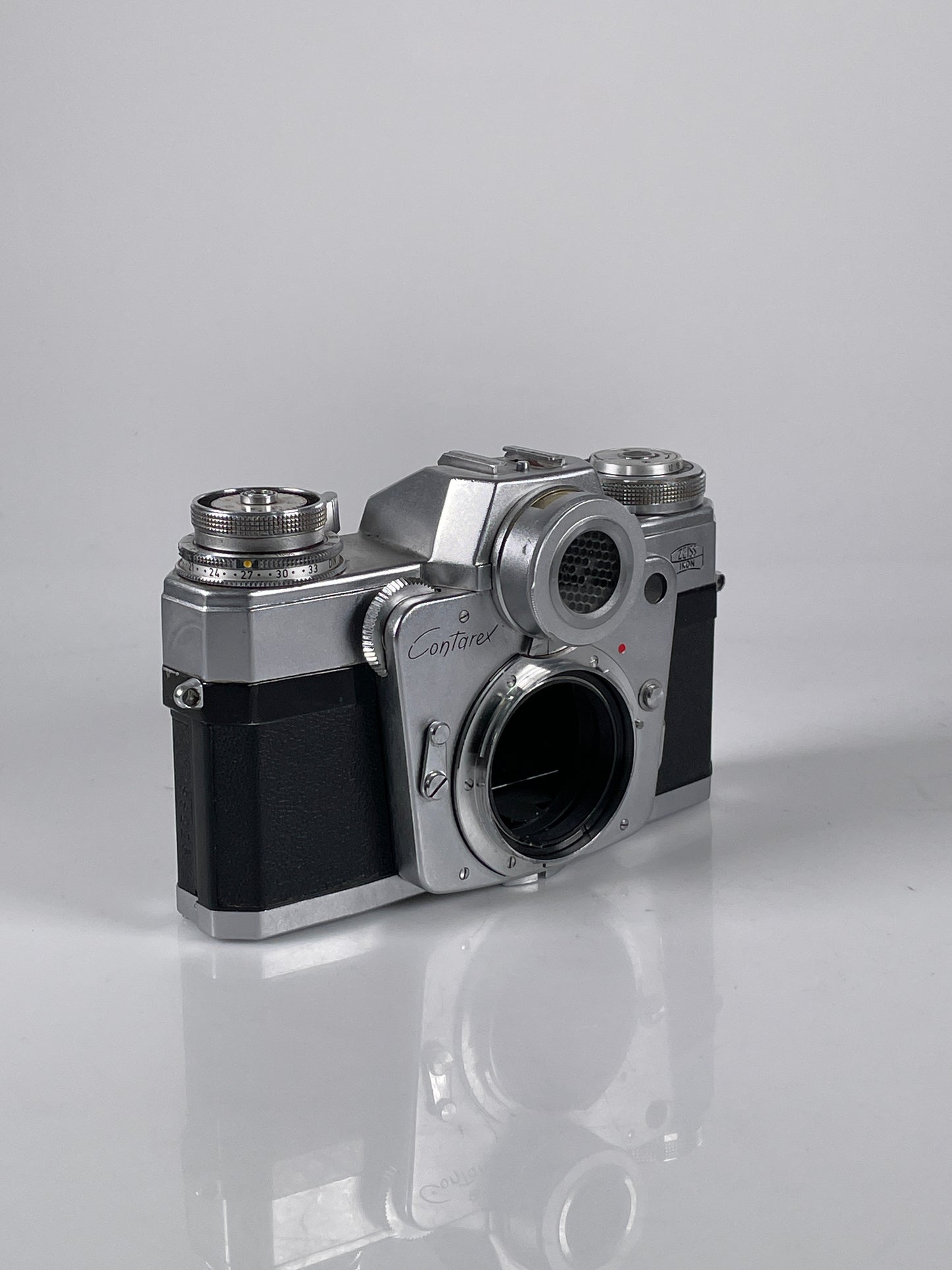 Zeiss Ikon Contarex Bullseye 35mm SLR Film Camera