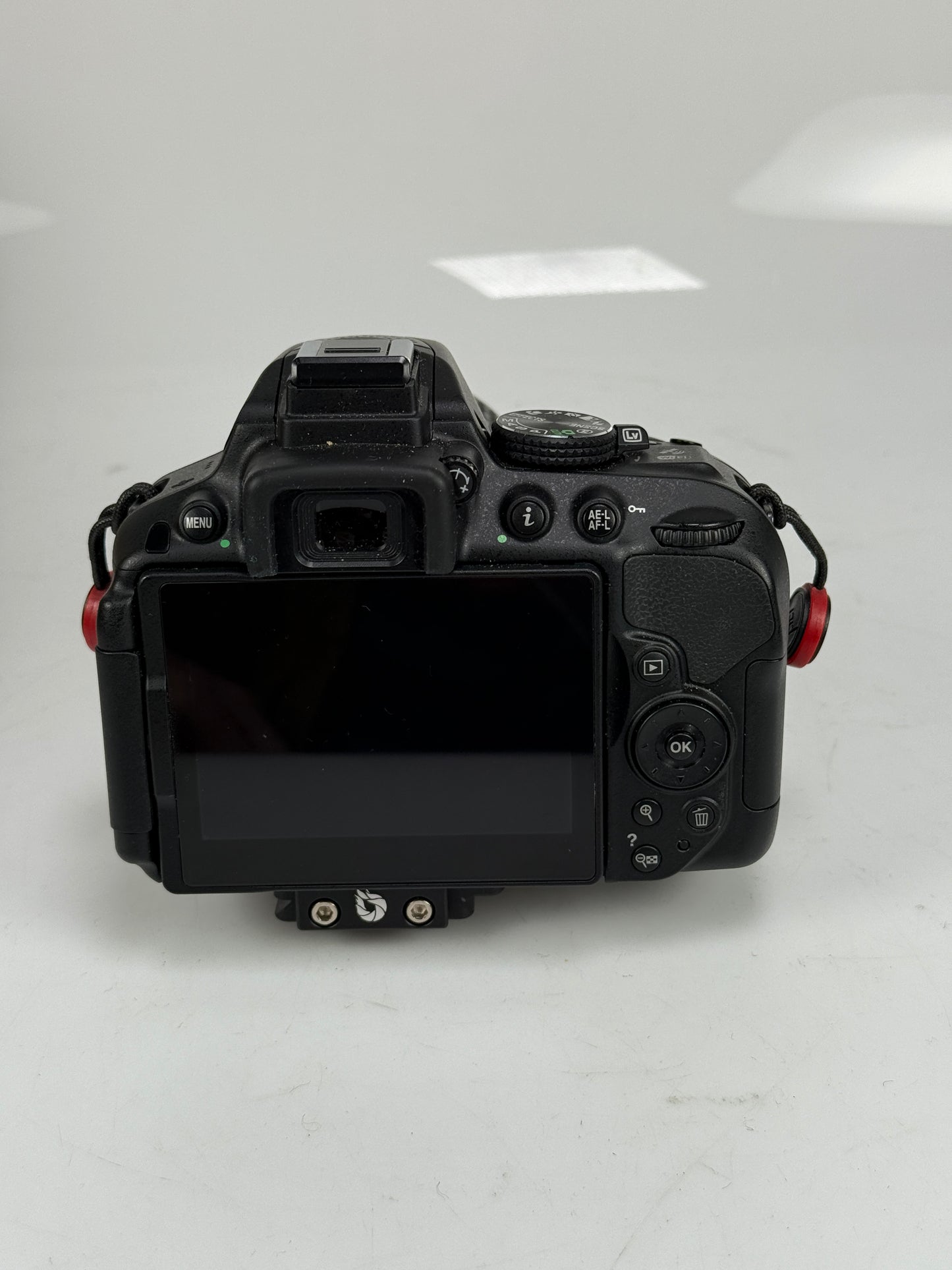 Nikon D5300 24.2MP DSLR Camera with 18-55mm VR Lens