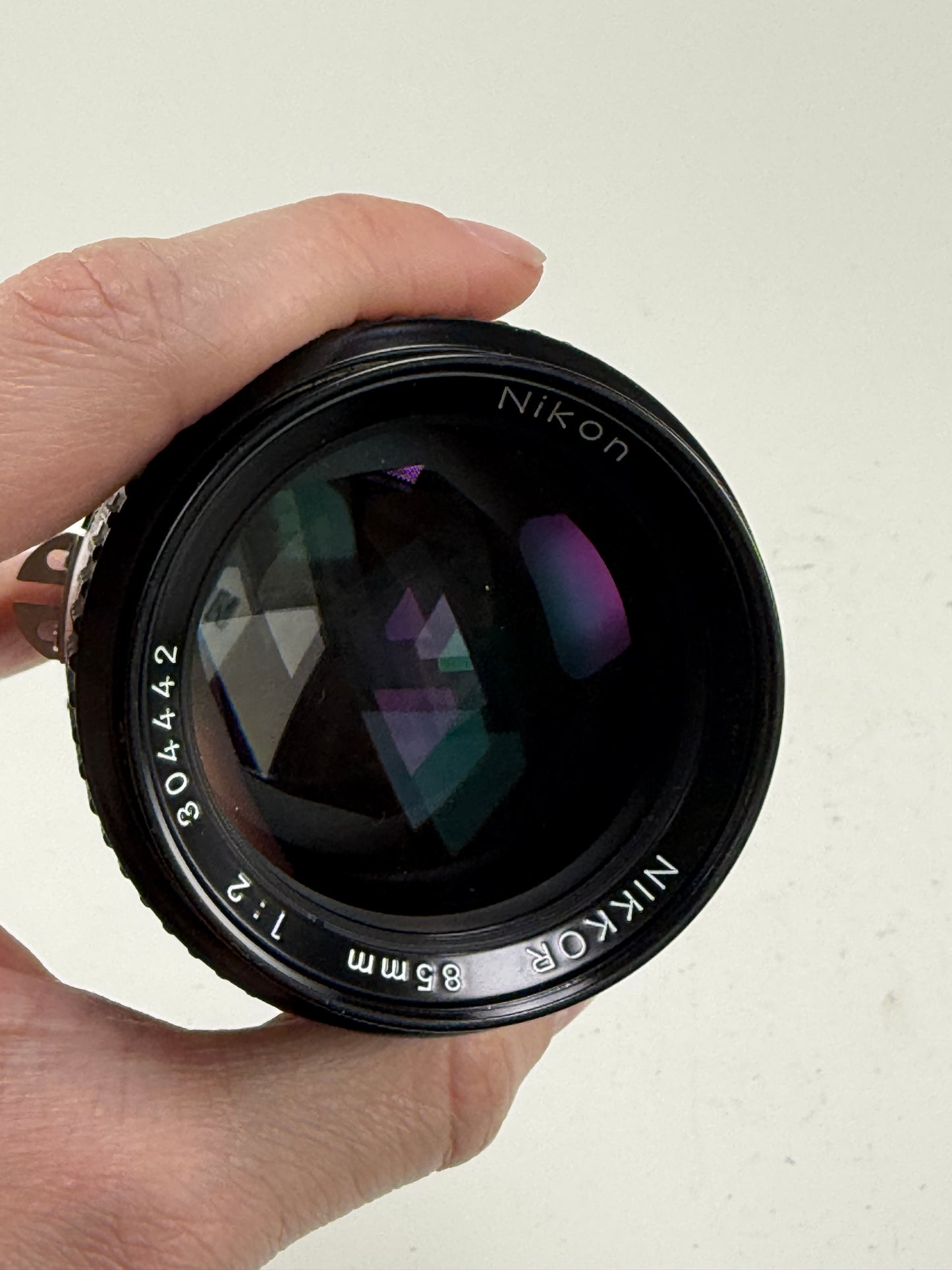 NIKON AIS NIKKOR 85mm f2 Portrait MF Prime Camera Lens