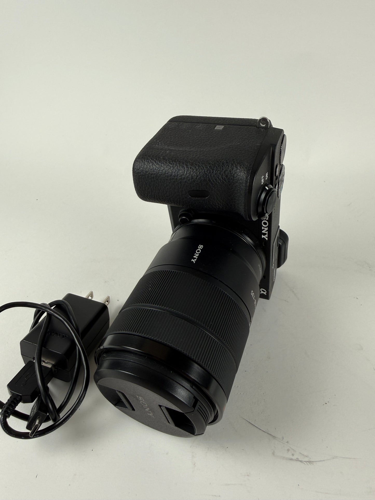 SONY a6600 ILCE-6600 with 18-135mm Lens Kit