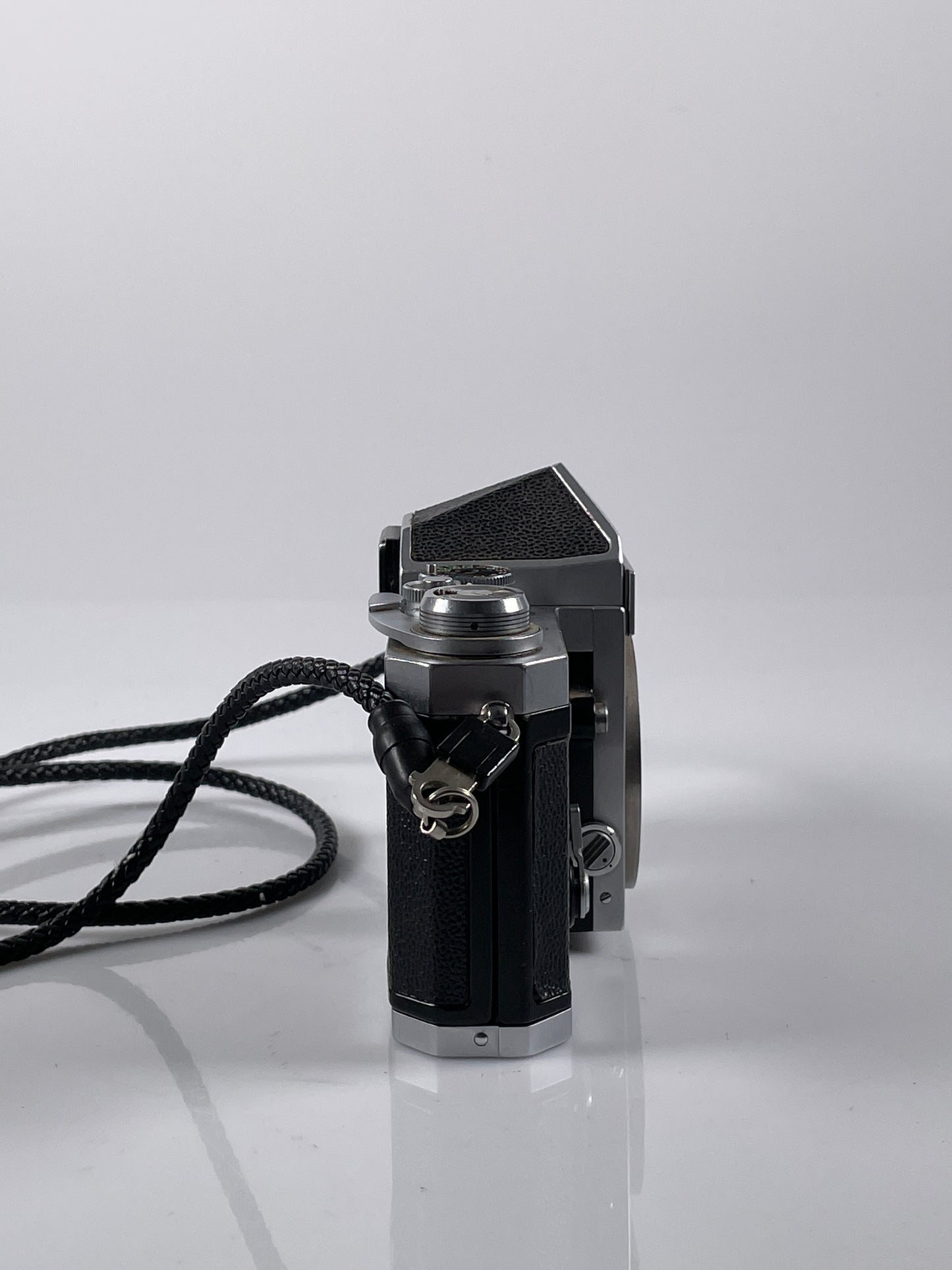 Nikon F Standard Prism SLR Camera Body Ser: 64XXXXX Chrome NPK