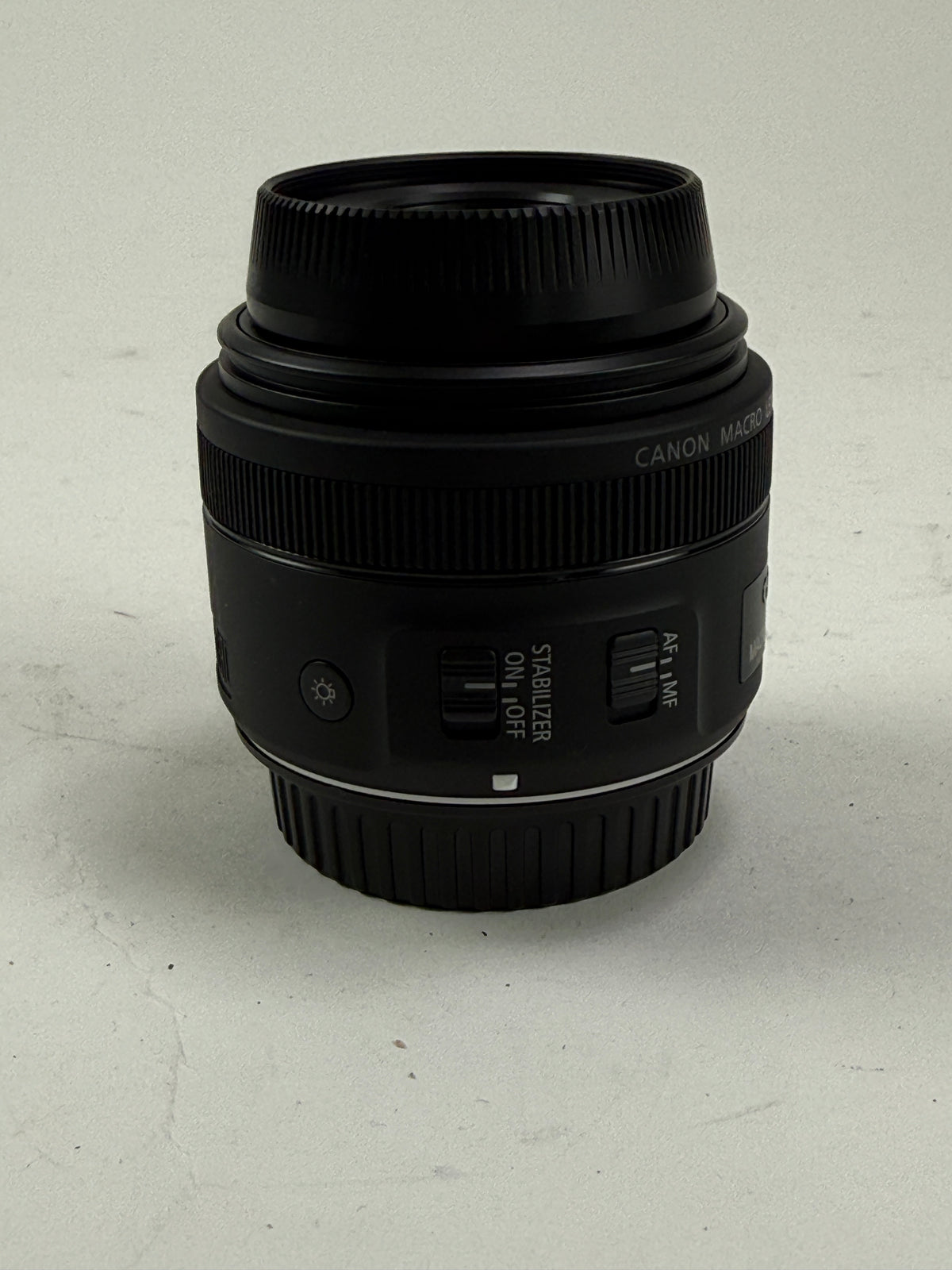 Canon EF-S 35mm f2.8 Macro IS STM Lens