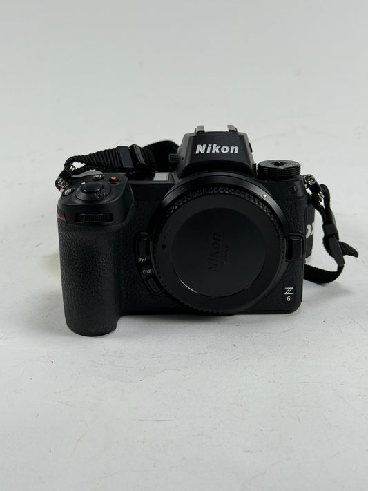 Nikon Z6 mirrorless digital camera body