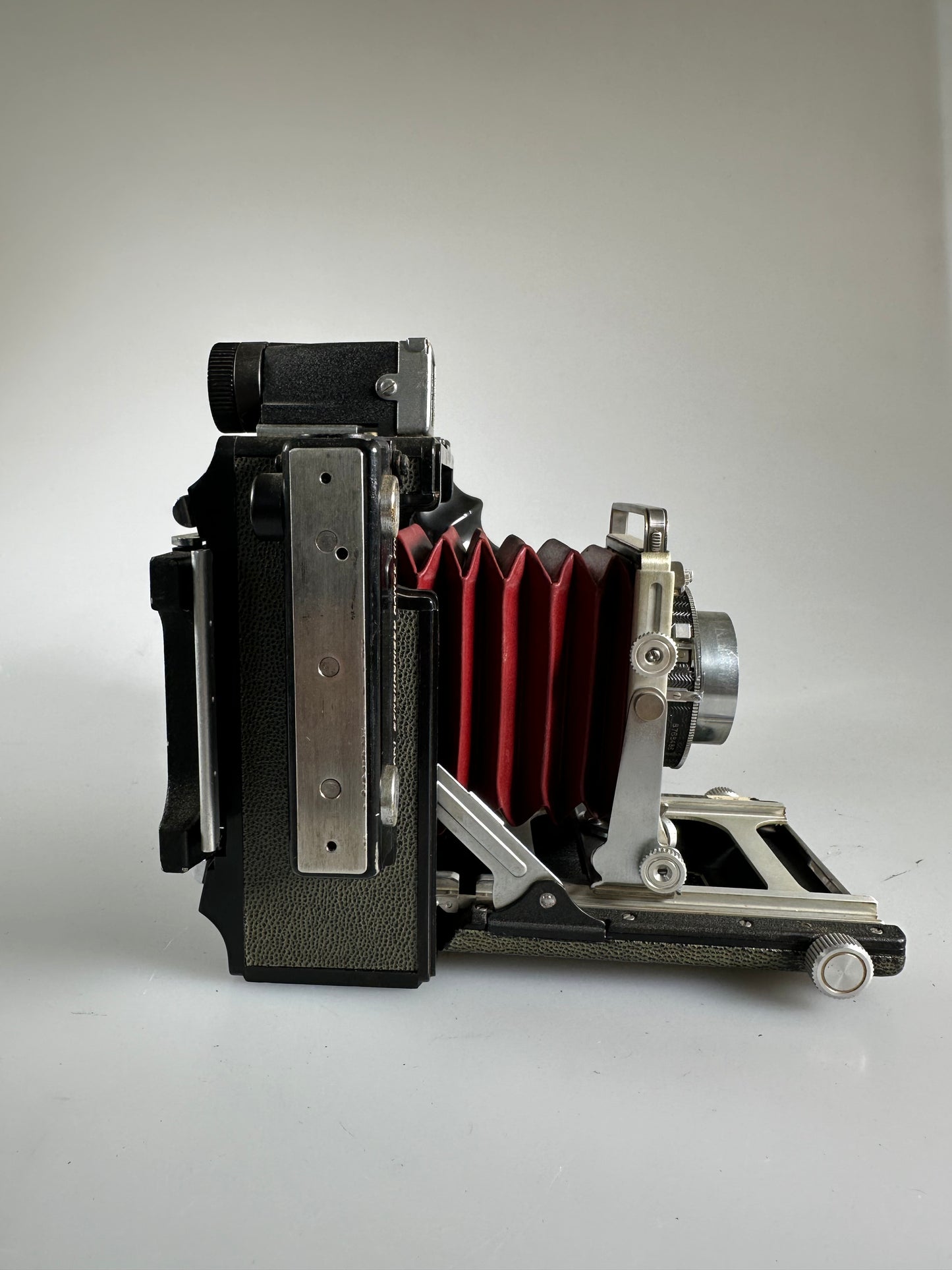 Graflex Century Graphic Baby 2x3 2 1/4 x 3 1/4 Kit with Xenotar 80mm f2.8 lens