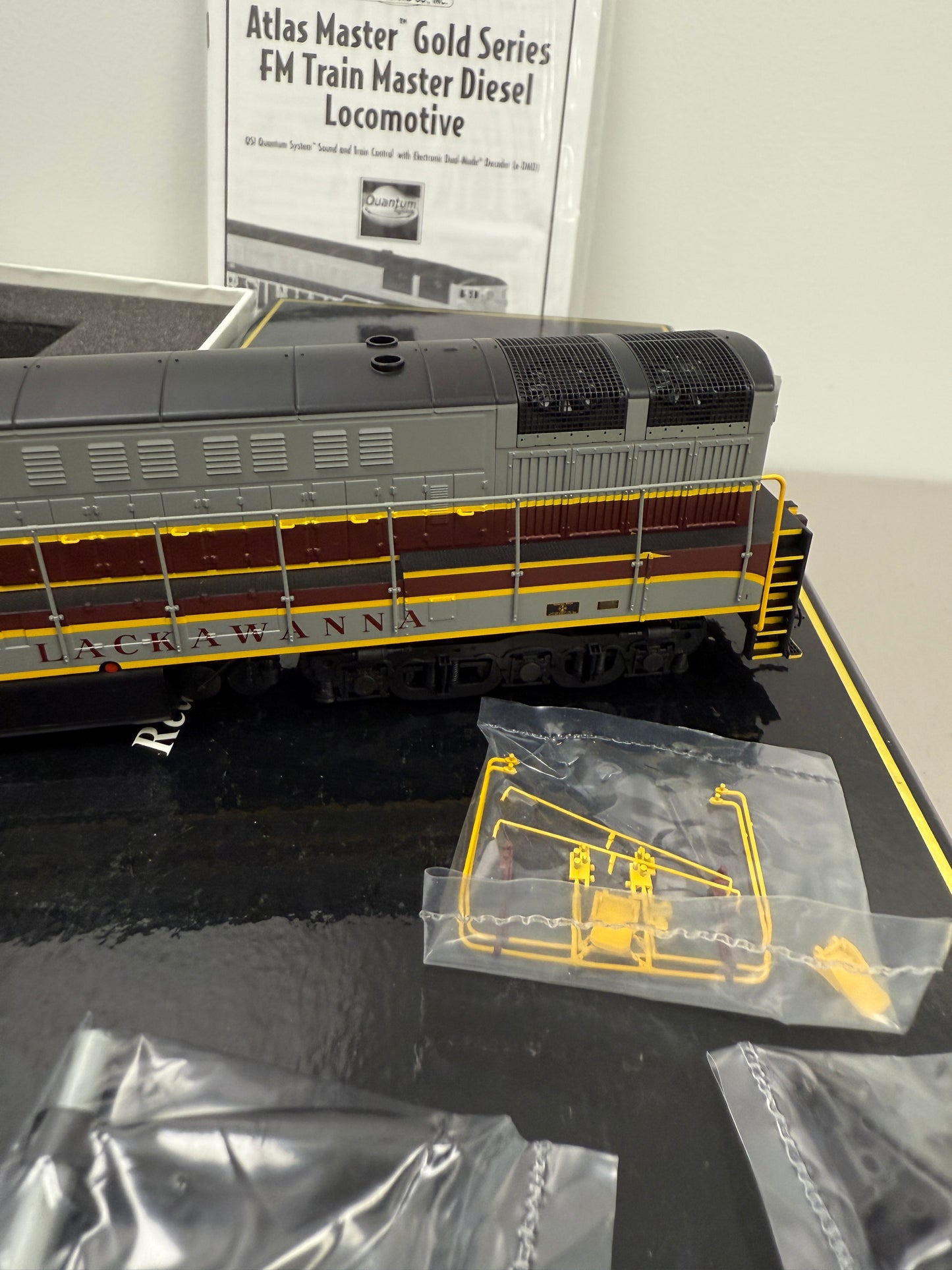 Atlas master gold HO 7706 Lackawanna Phase 1 859 Locomotive w/ DCC & Sound