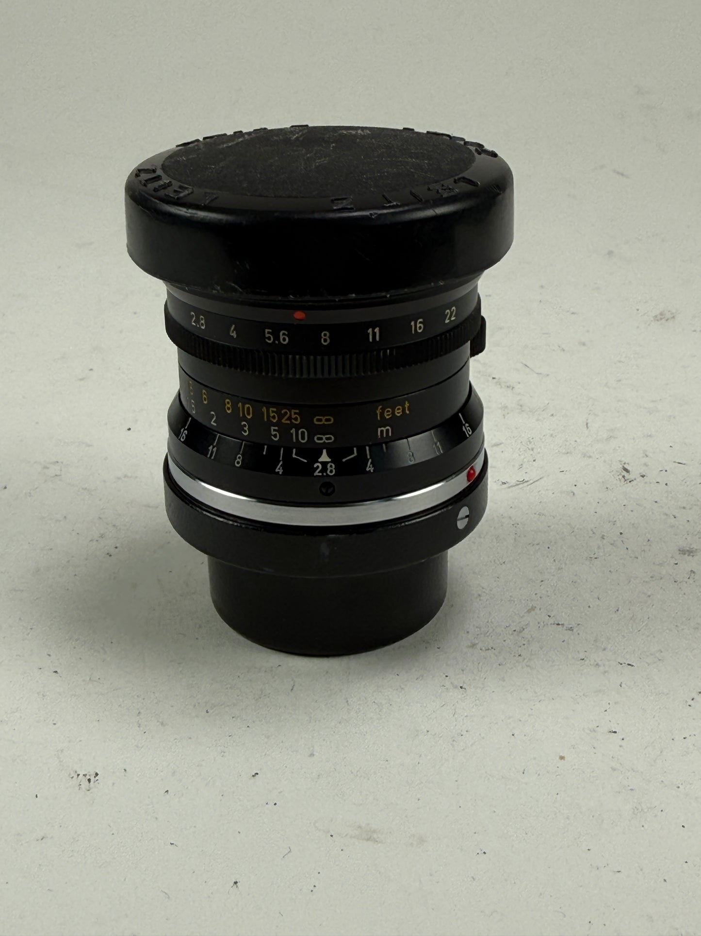 Leica 28mm f2.8 Elmarit V1 9 Element Lens Infinity Lock w/ caps