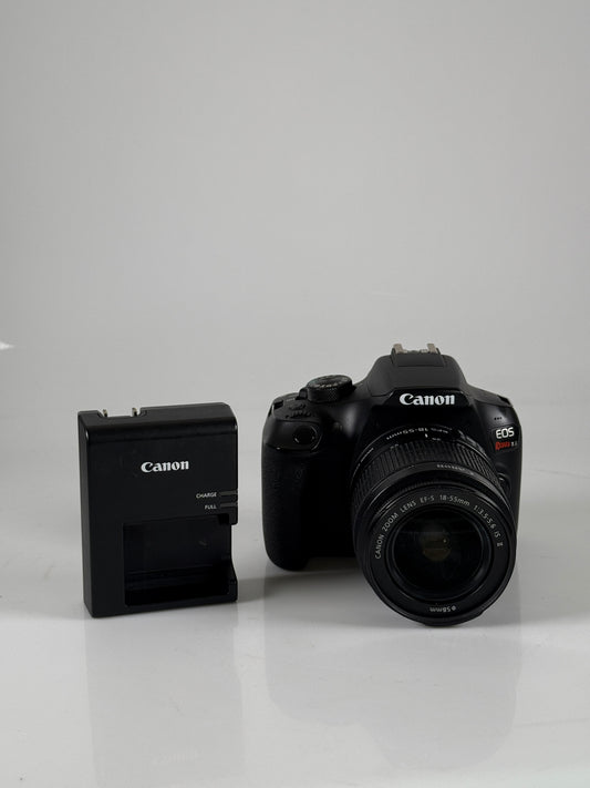 Canon EOS Rebel T6 Digital SLR w/ EF-S 18-55mm IS STM Lens