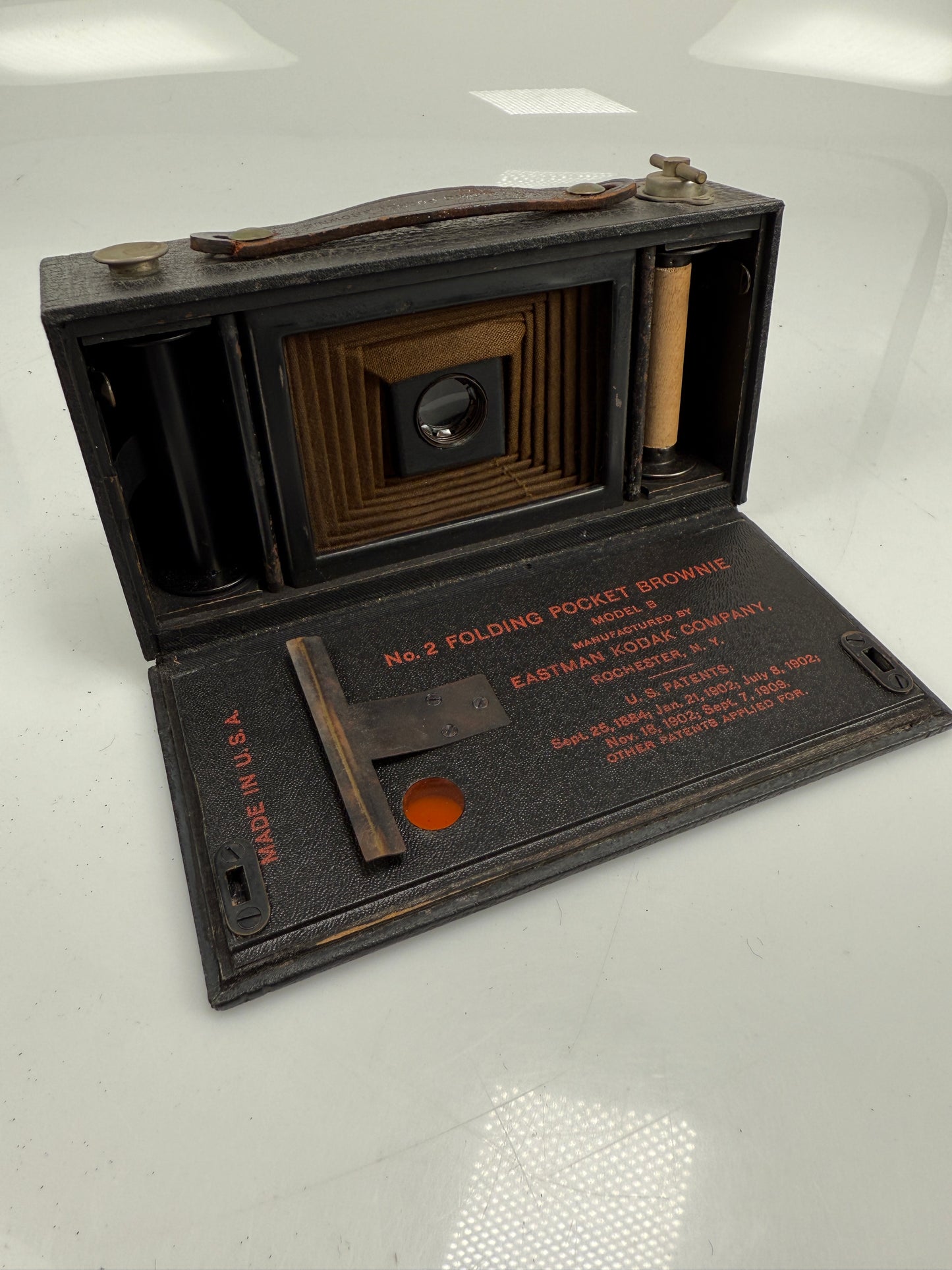 Kodak No. 2 Folding Pocket Brownie - Antique 116 Film Camera