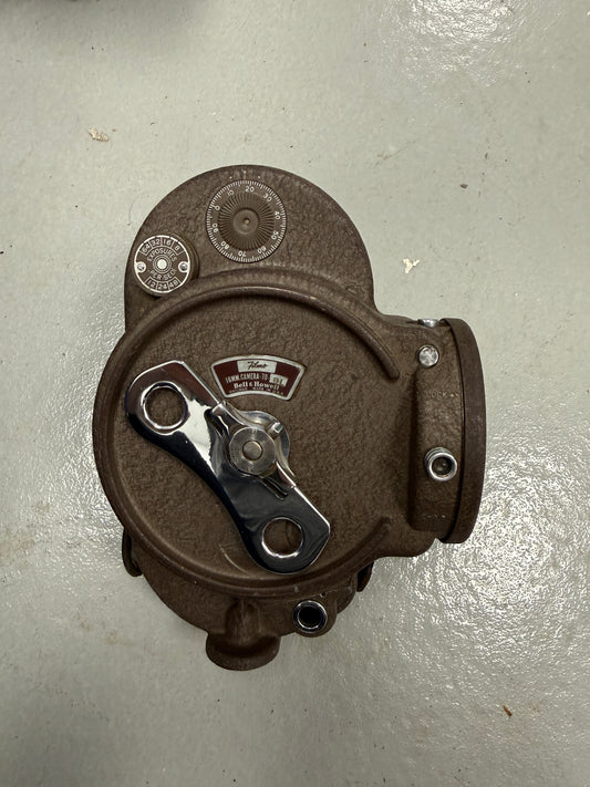 Bell & Howell Filmo 70 DL 16mm Motion Picture Cine Camera