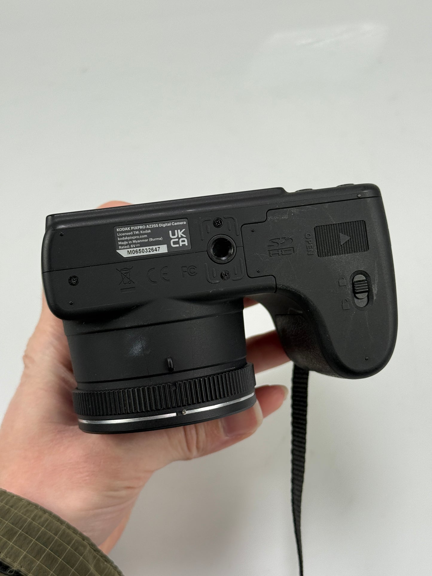 Kodak Pixpro AZ255 AZ255-BK 16.0MP Digital Camera