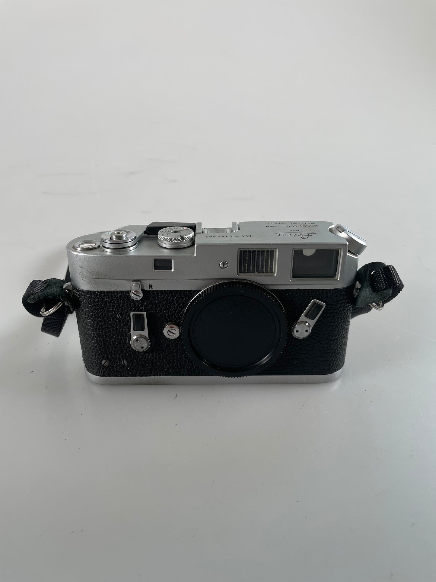 Leica M4 Chrome 35mm rangefinder film camera body