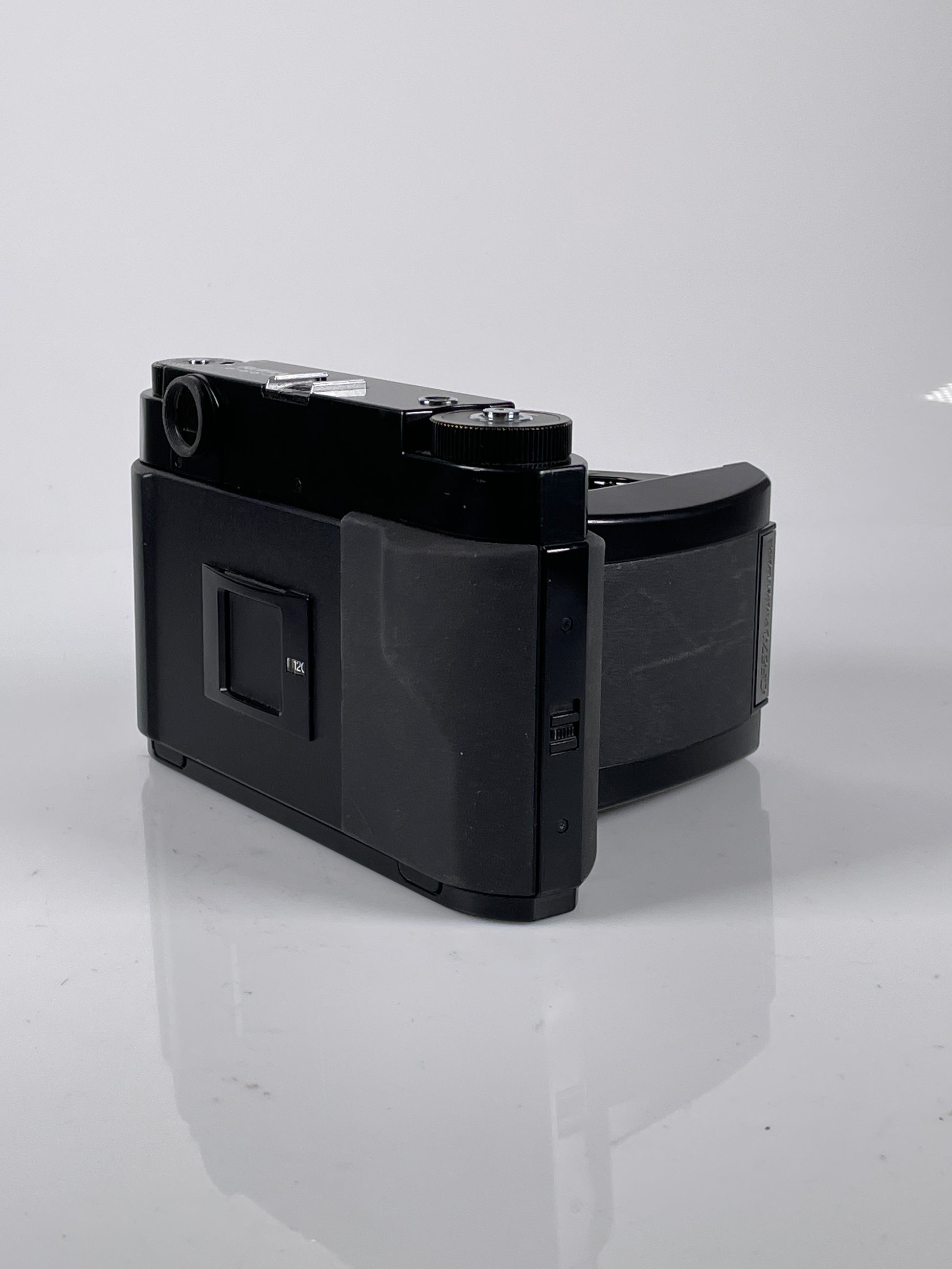 Fuji Fujifilm GF670 Black Medium Format Film Camera – Cardinal