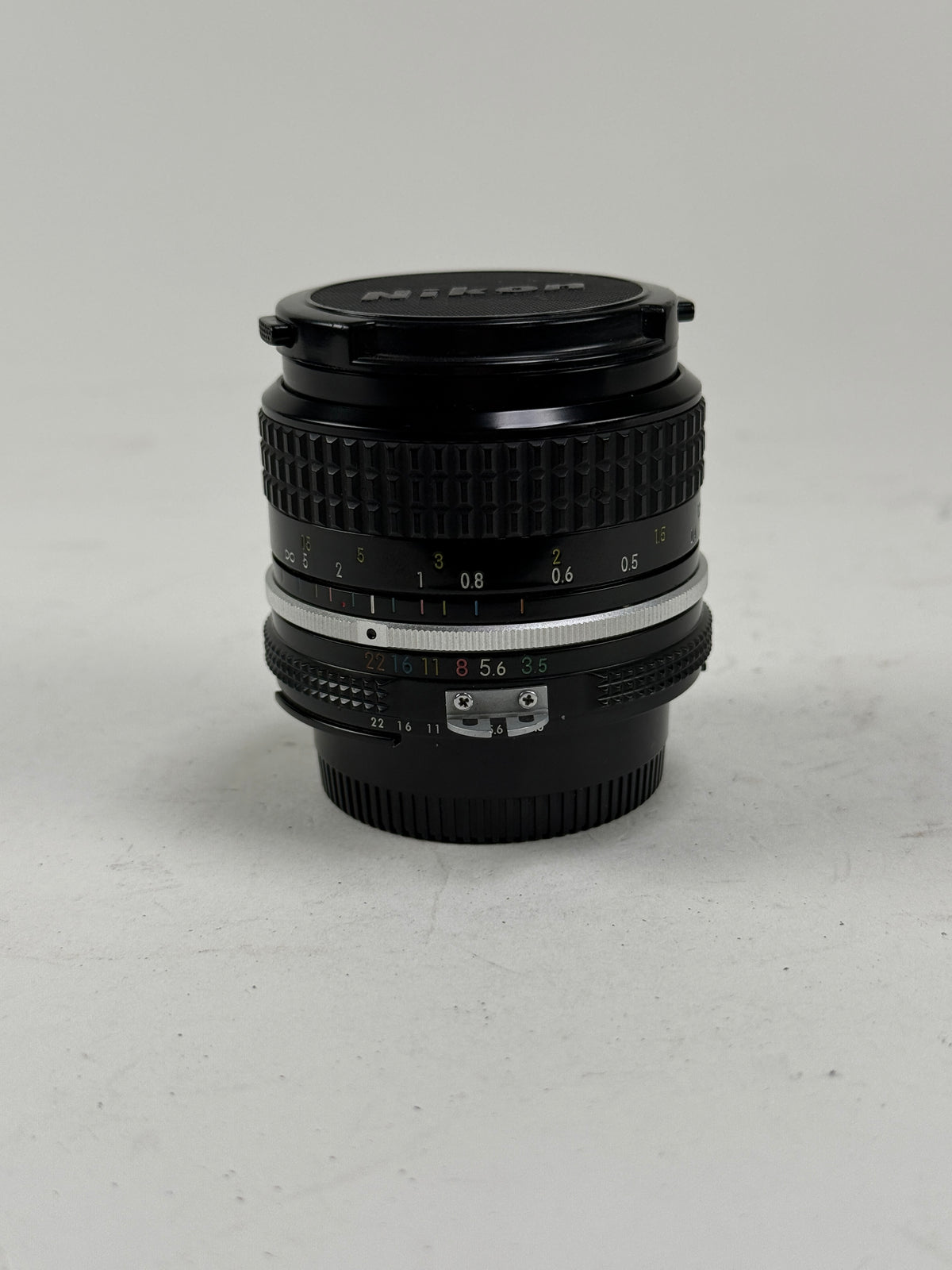 Nikon Nikkor 28mm f3.5 Ai Lens