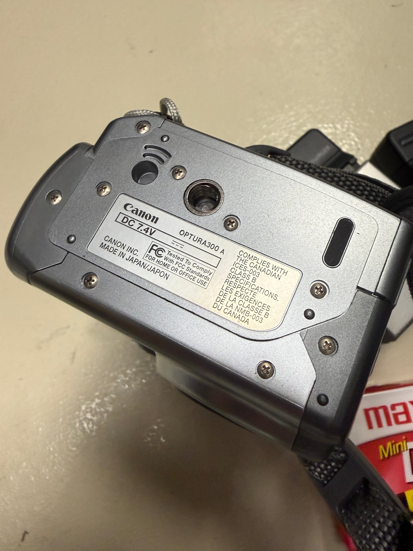 Canon Optura 300A MiniDV Camcorder Video Camera Bundle