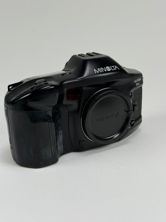 Minolta Maxxum 9xi Analog SLR Camera SLR Camera Body