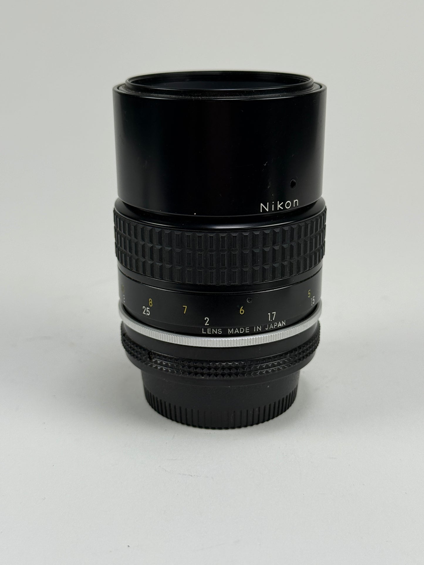 Nikon Nikkor Ai 135mm f2.8 Prime Telephoto Lens