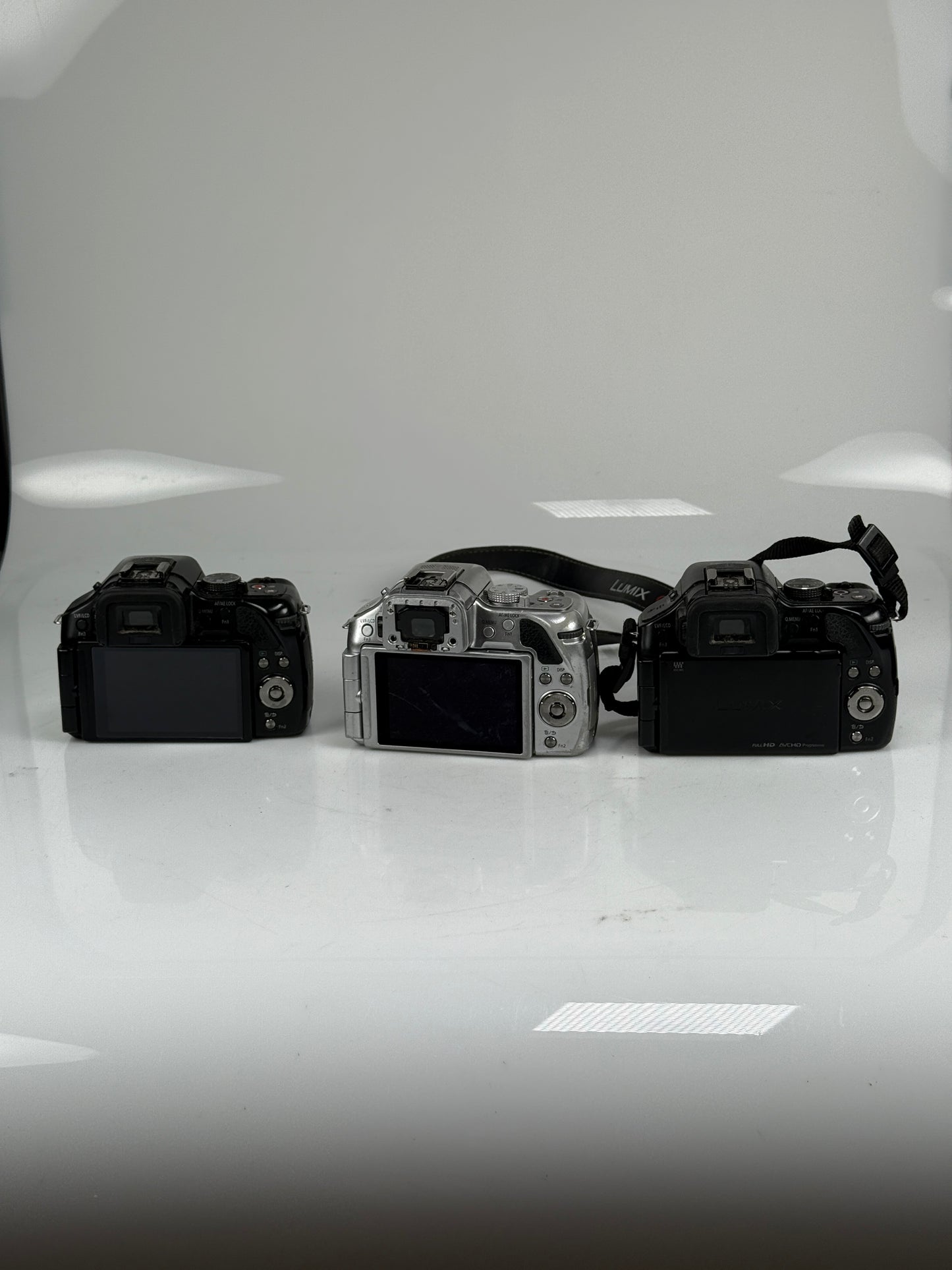Panasonic Lumix DMC-G5 Mirrorless MFT Digital Camera Body lot of 3